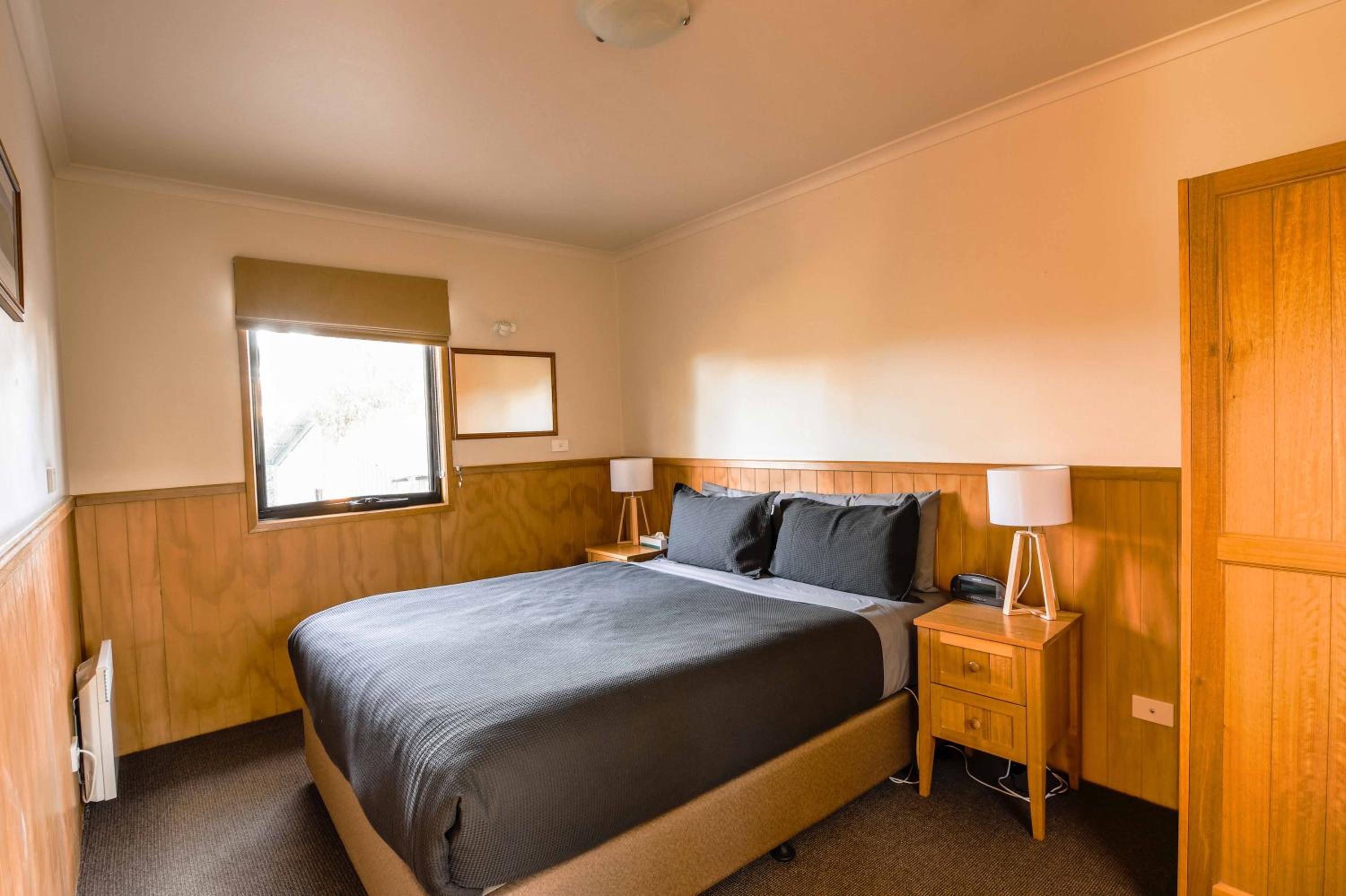 Superior 2 Bedroom Chalet - Sleeps 4
