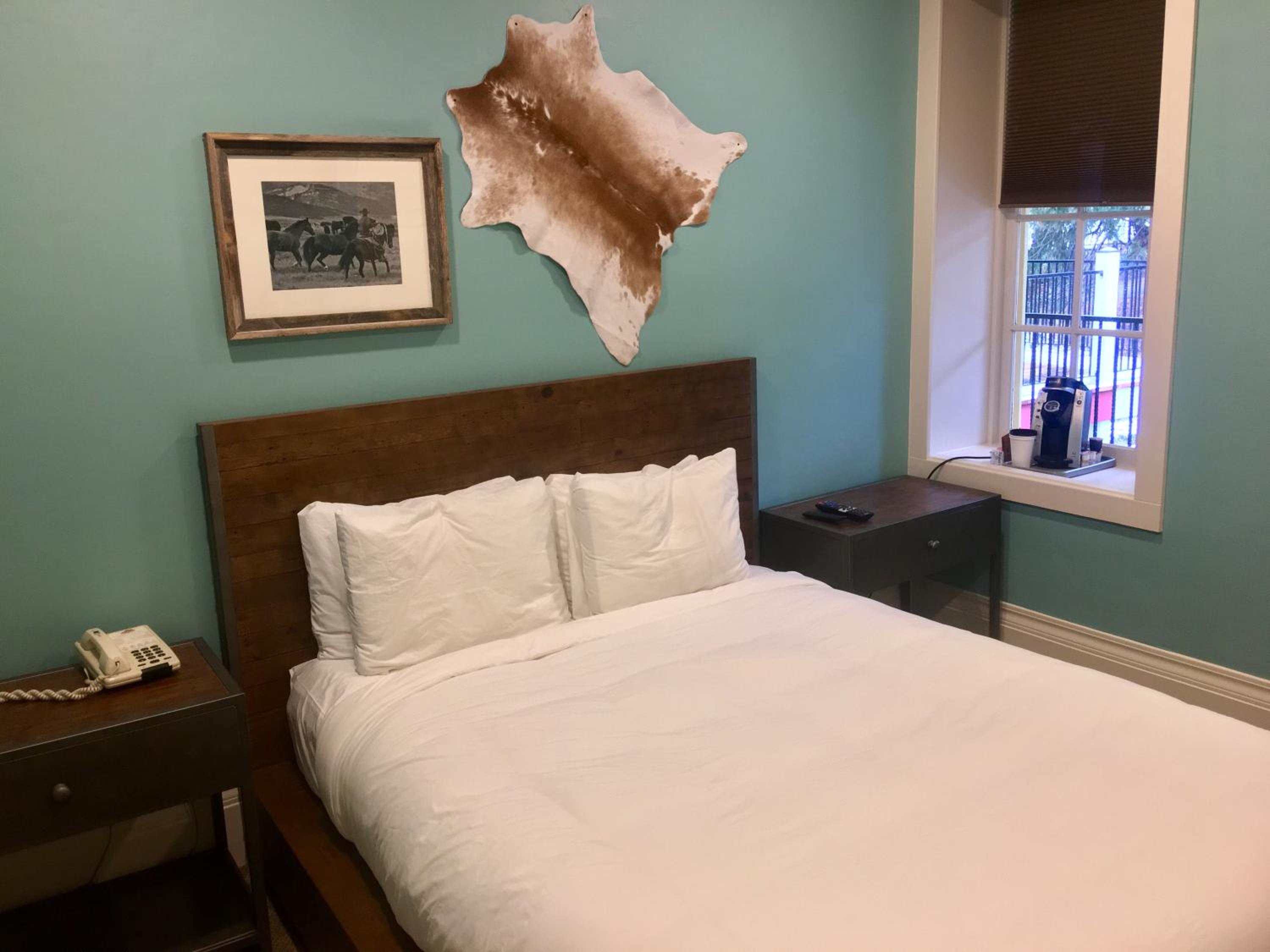 Standard King Room photo 3
