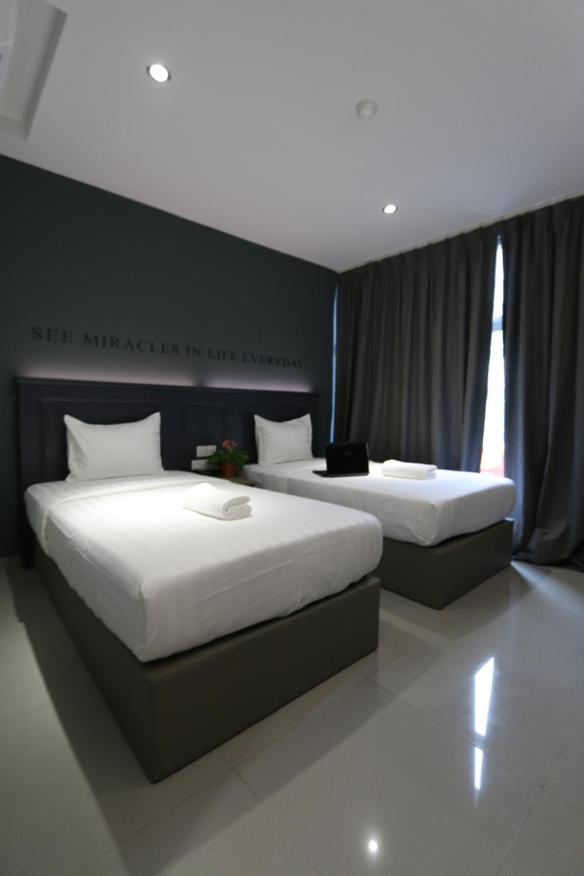 Twin Room with View
