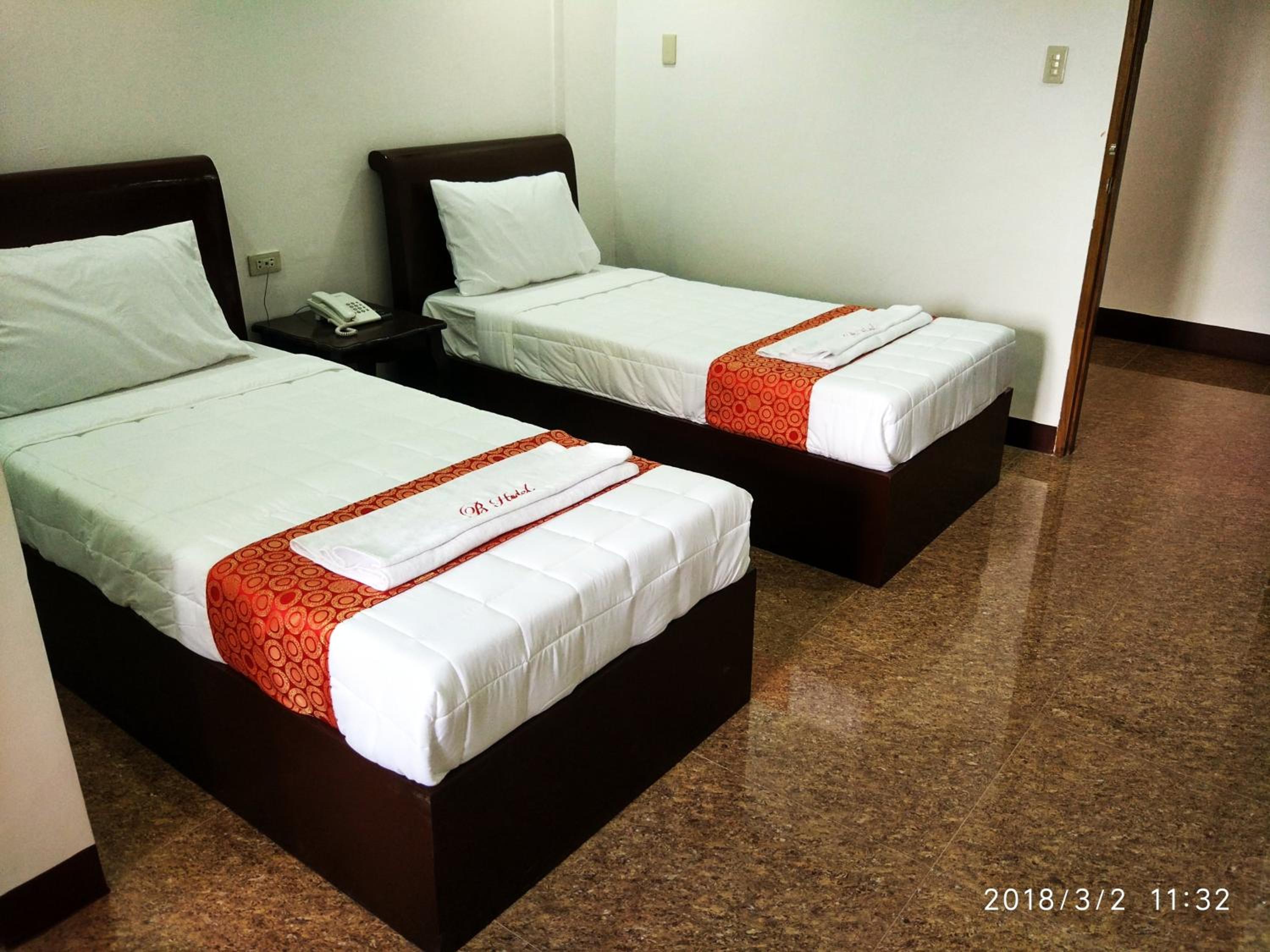 Deluxe Twin Room photo 2