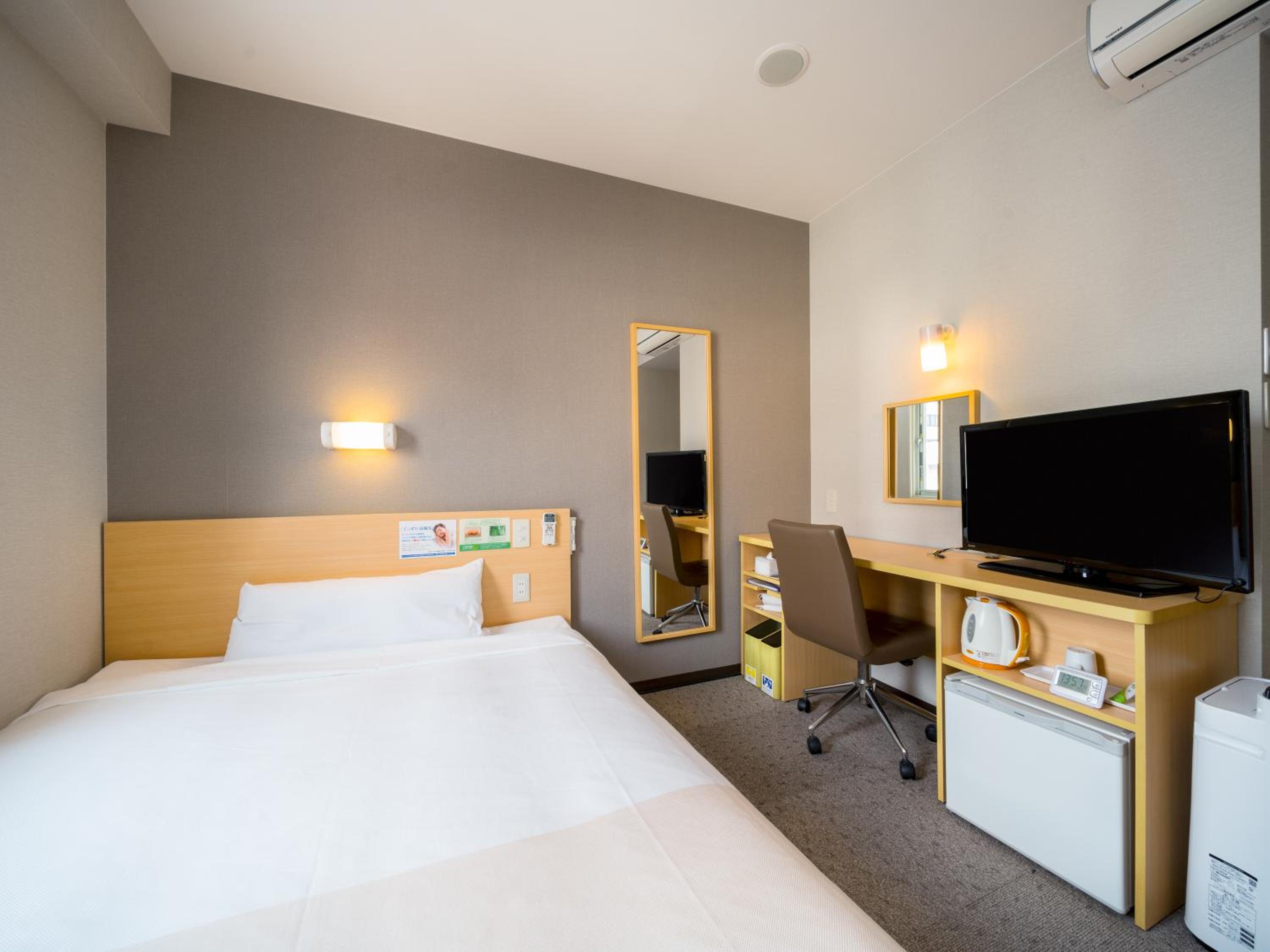 Single Room - Non-Smoking photo 3