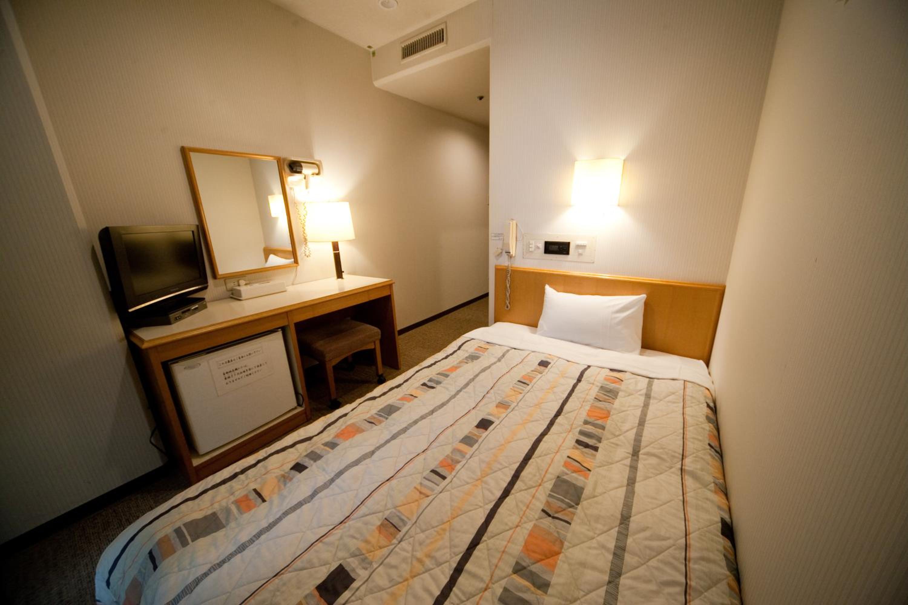 Single Room - Non-Smoking photo 2