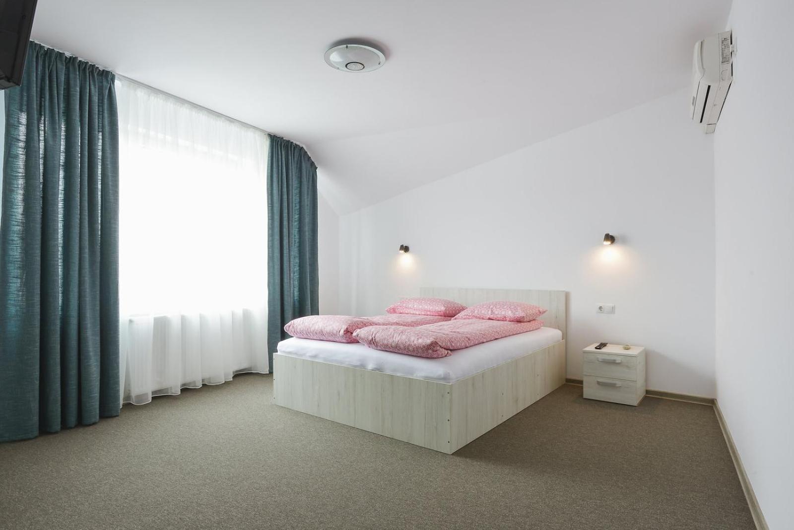 Double Room - Photo 1