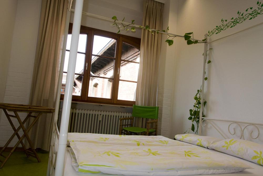 Double Room with Shared Bathroom photo 3