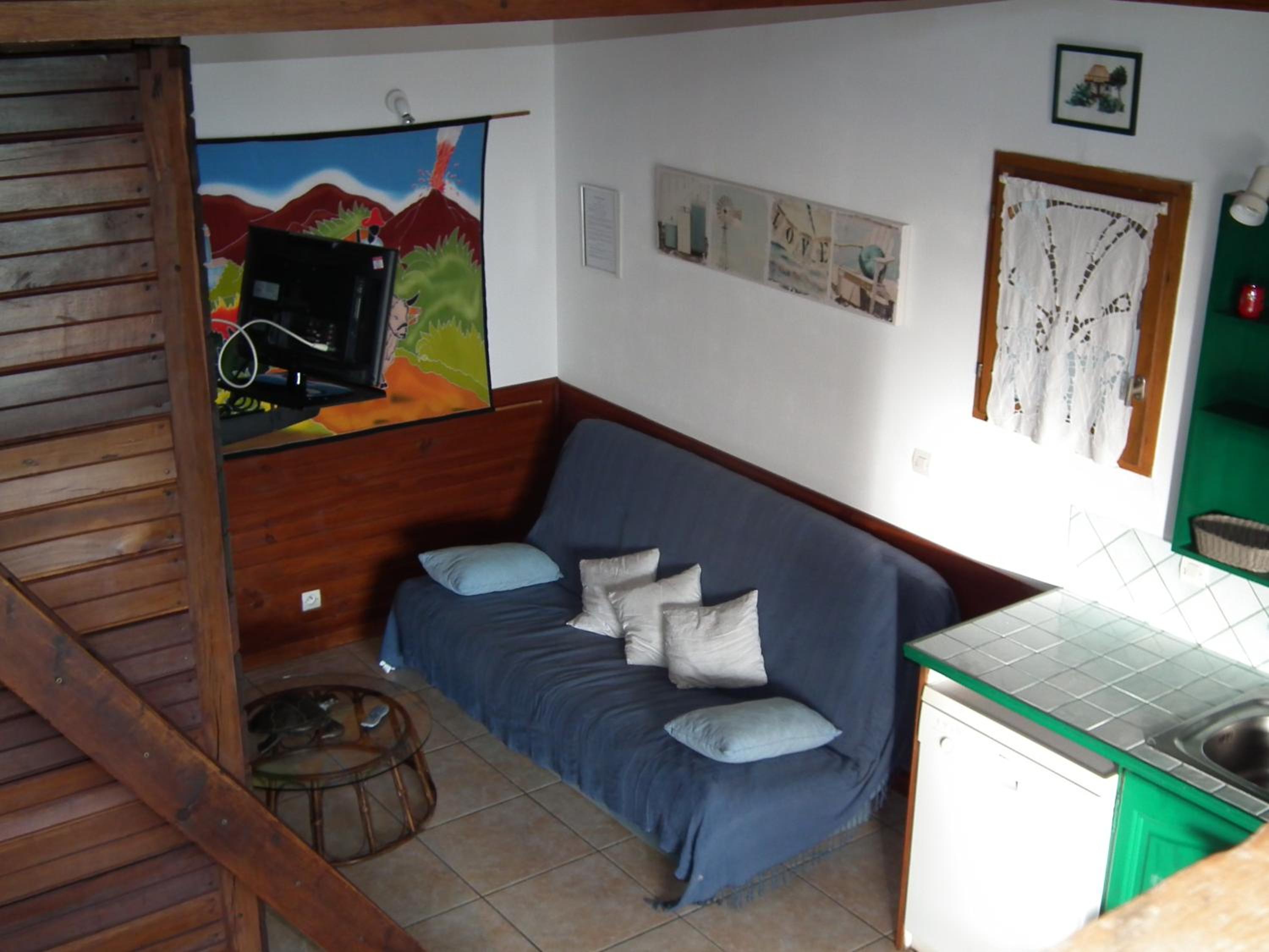 Three-Bedroom House photo 1