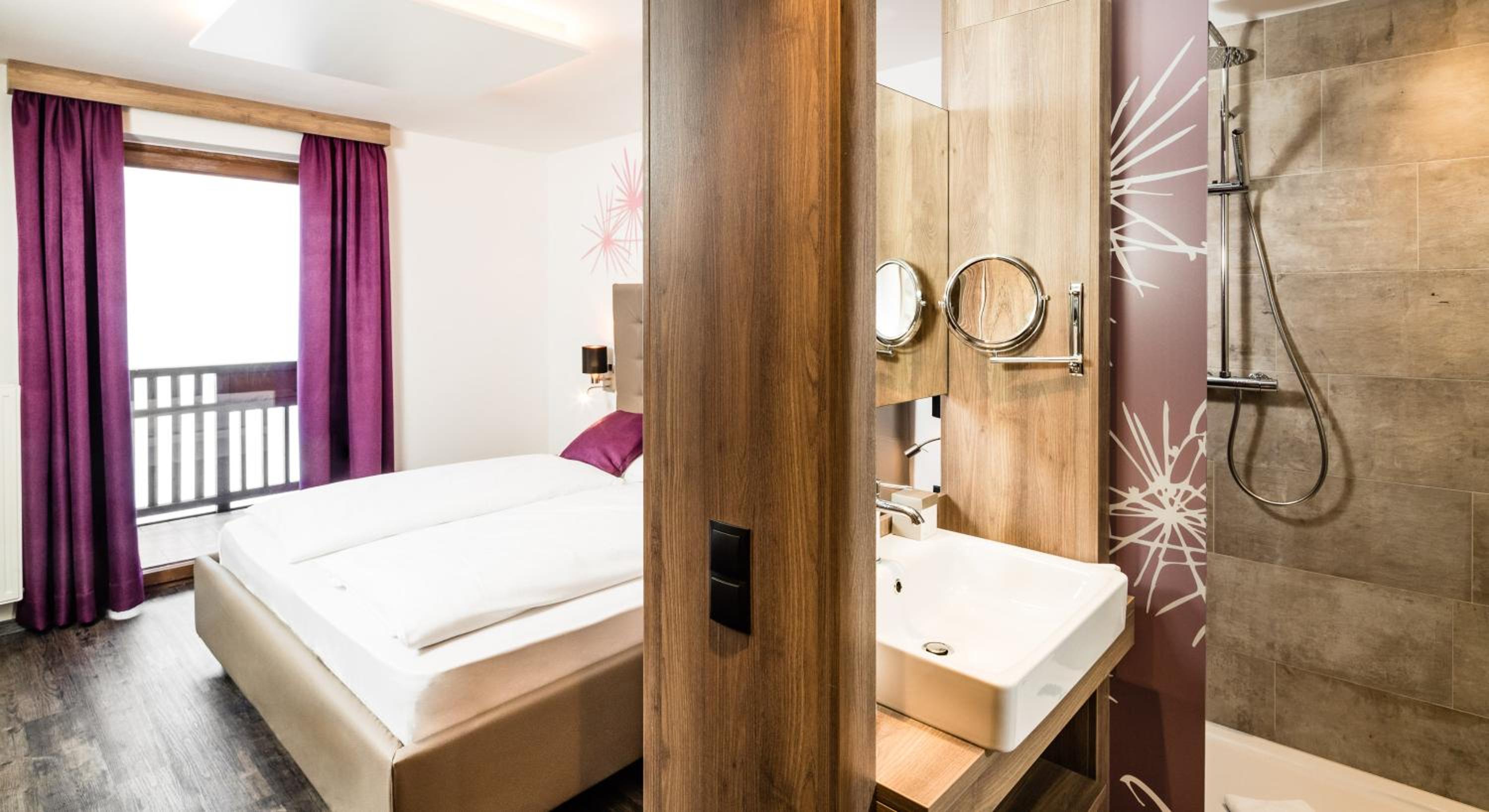 Superior Double or Twin Room - Photo 3