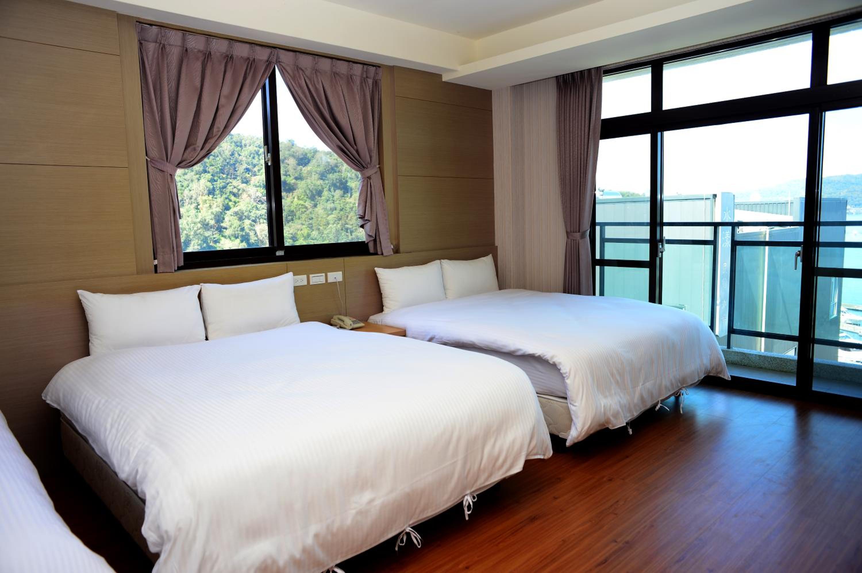 Classic Quadruple Room photo 2