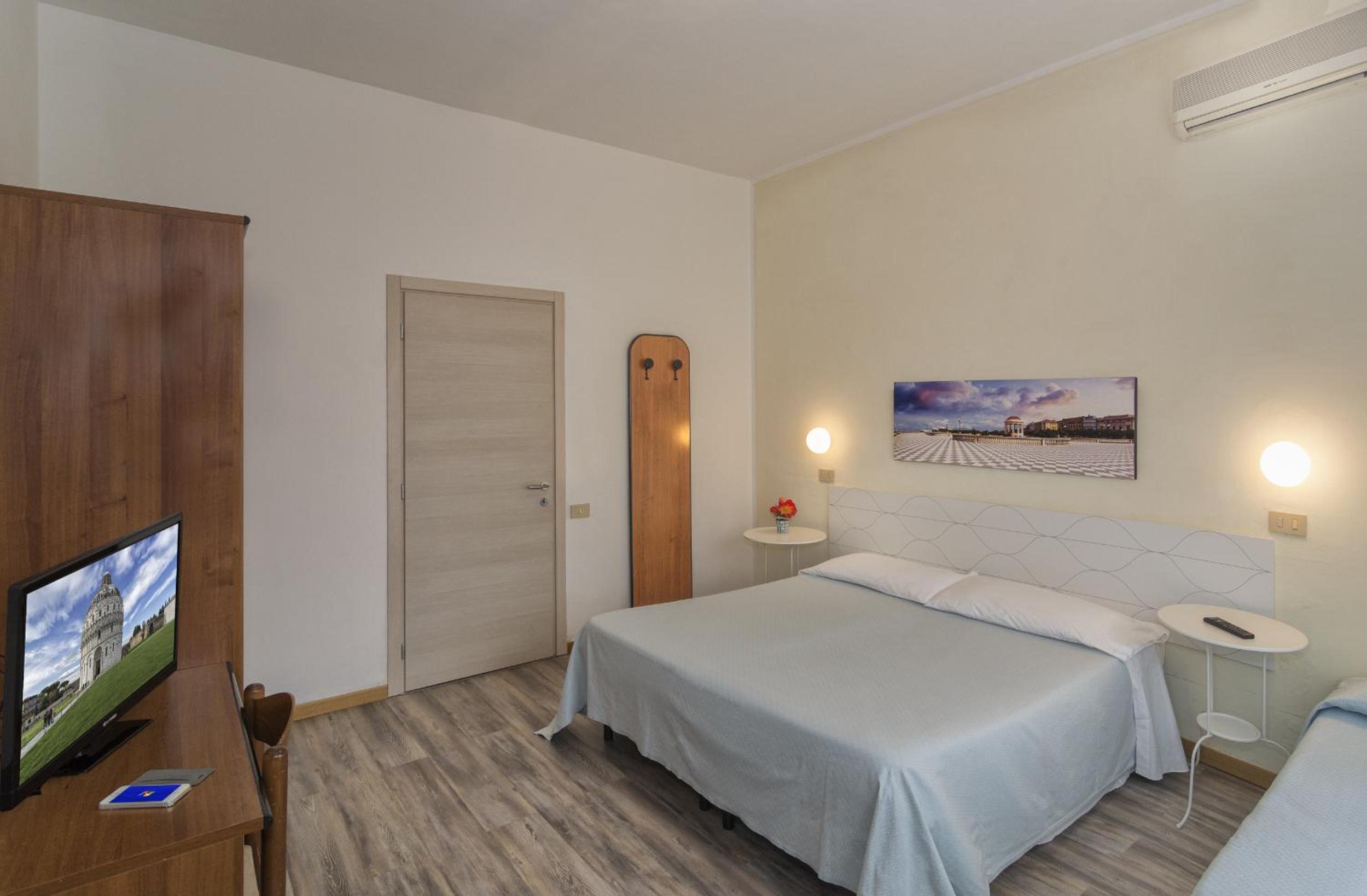 Triple Room - Photo 12