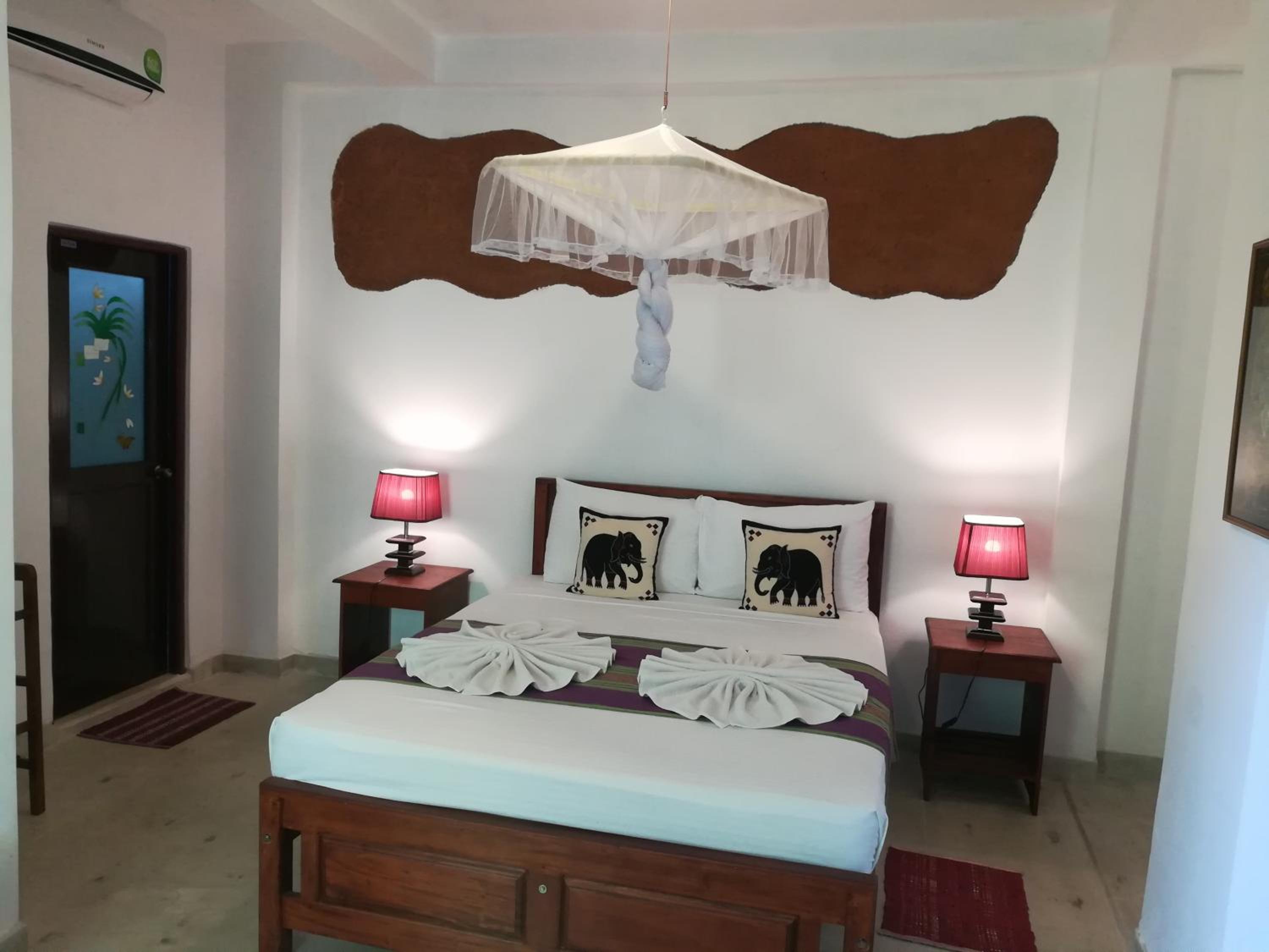 Deluxe Double Room with Garden View photo 2