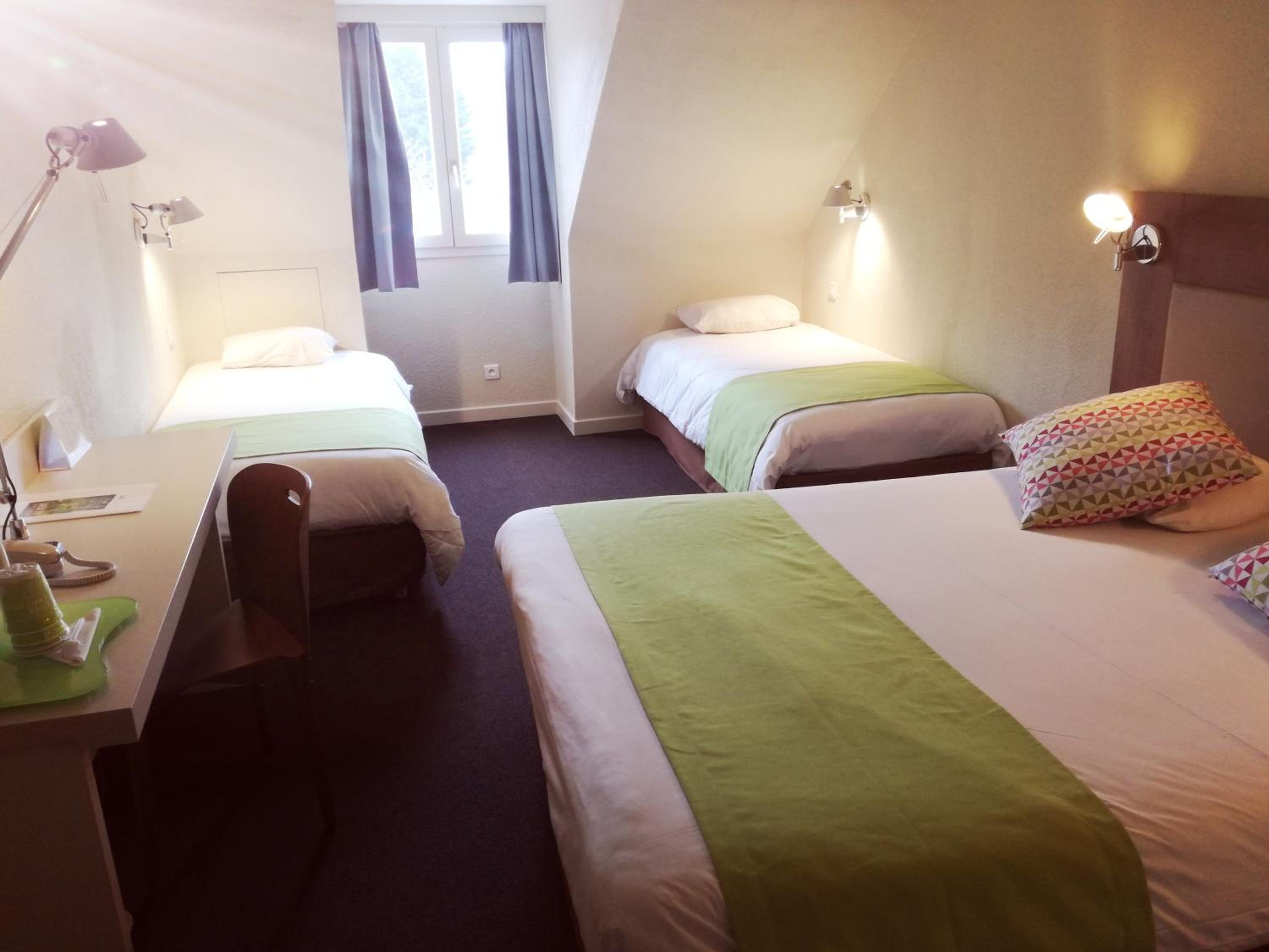 Standard Quadruple Room photo 2
