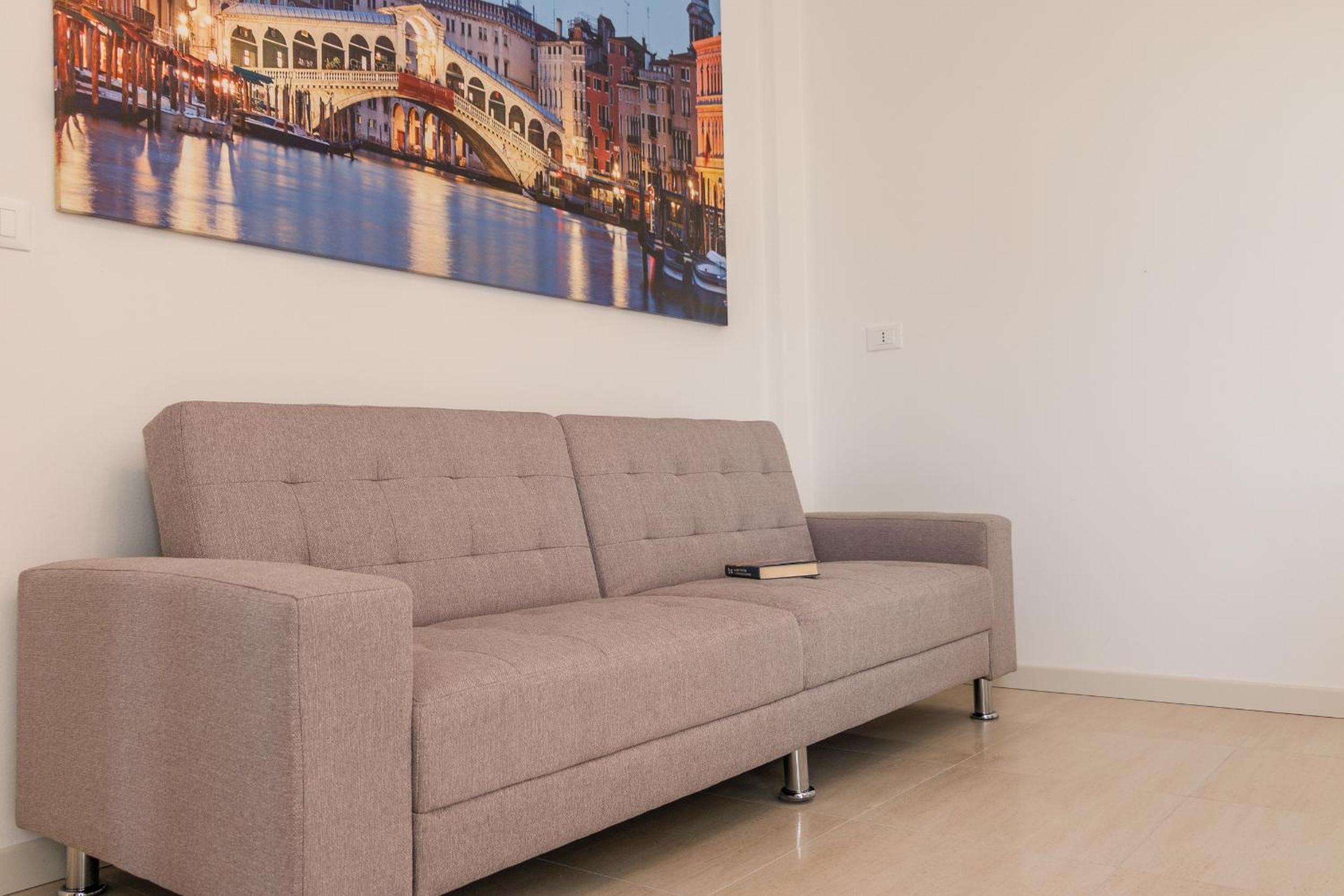 Deluxe Apartment
