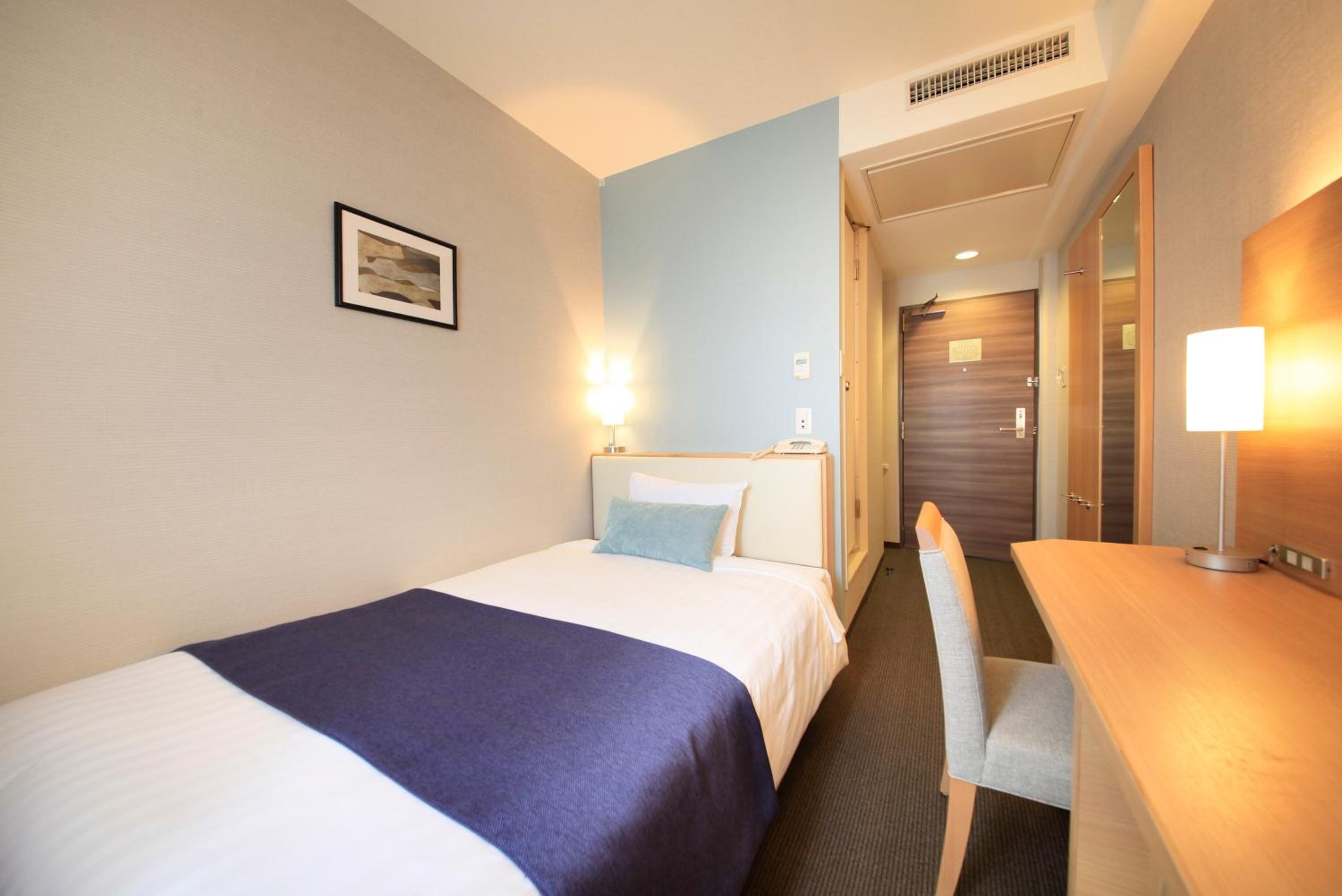 Deluxe Single Room - Smoking photo 3