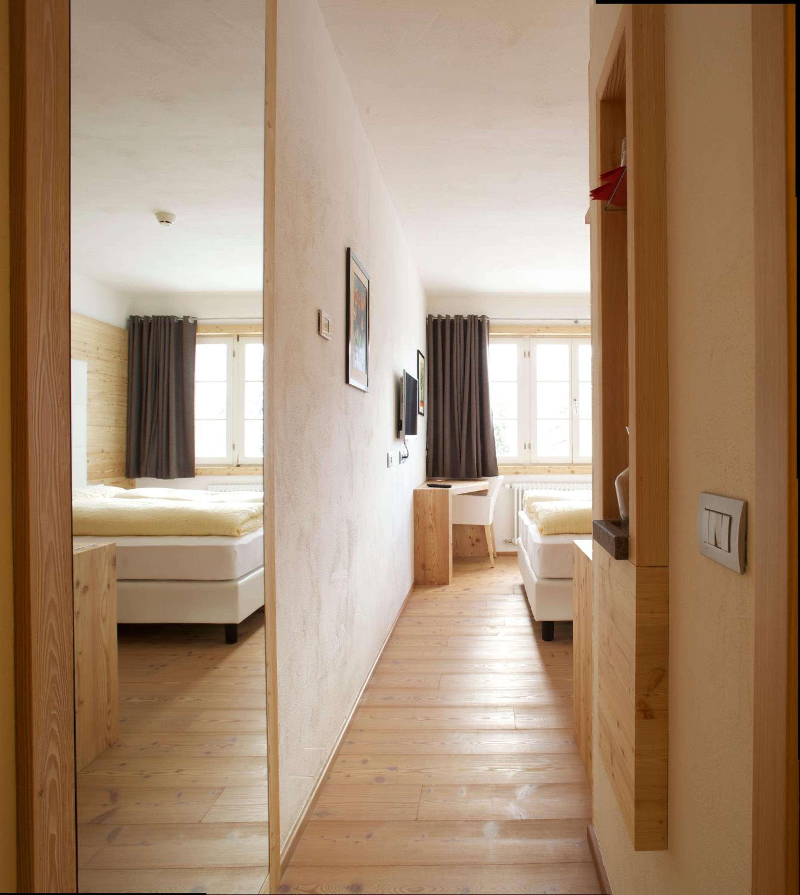 Double or Twin Room photo 3