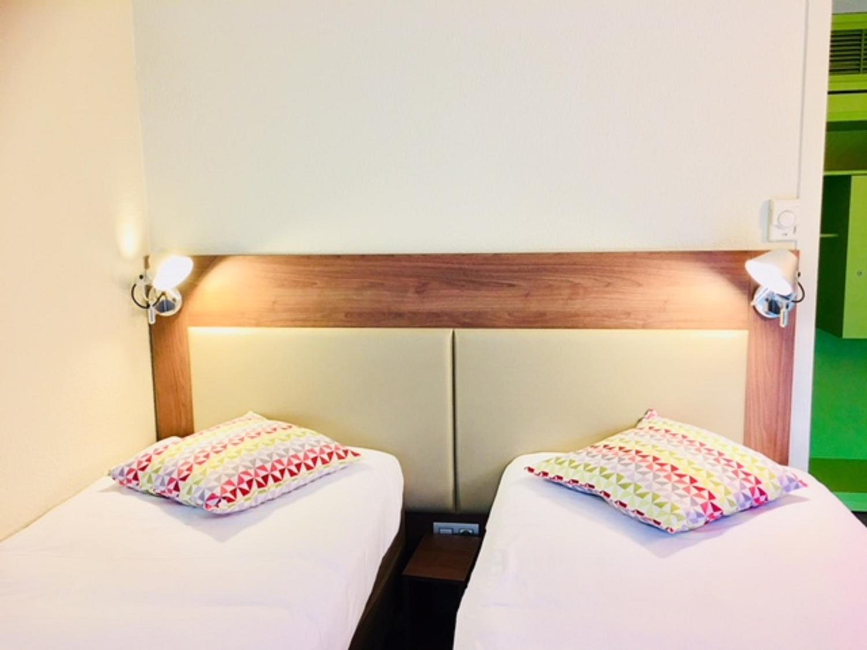 Standard Twin Room photo 3