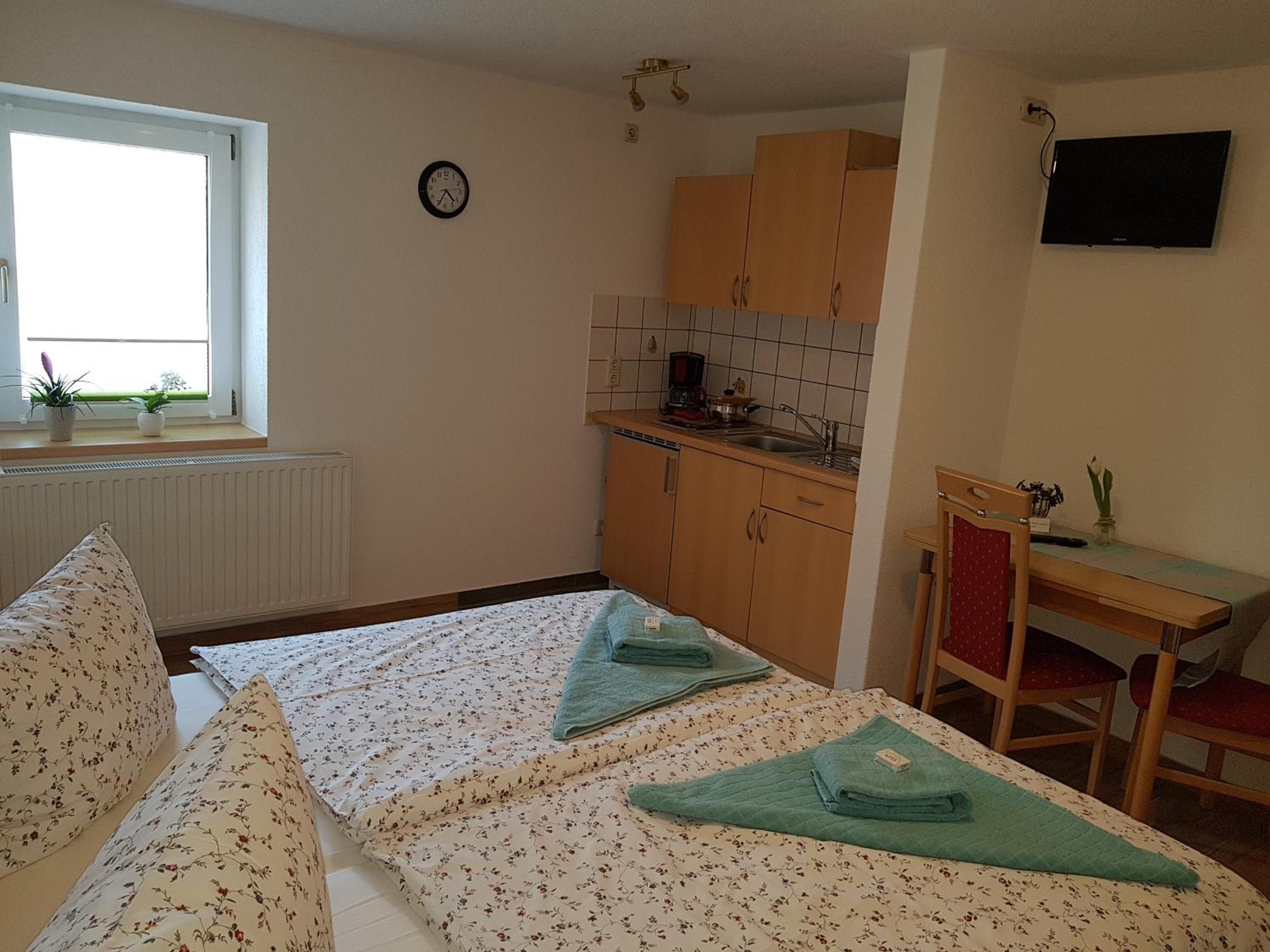 Deluxe Double or Twin Room photo 1