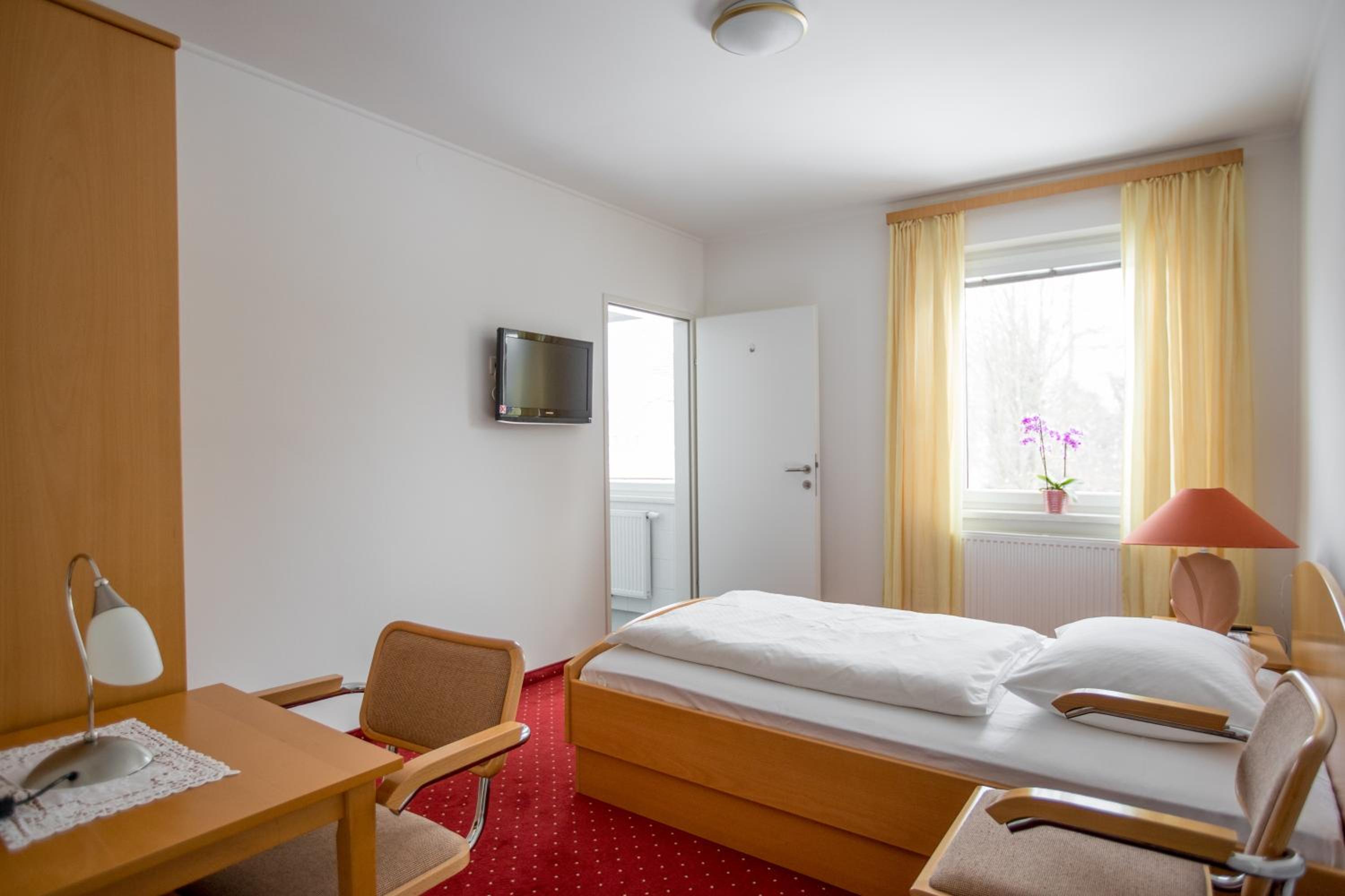 Single Room with Garden View photo 2