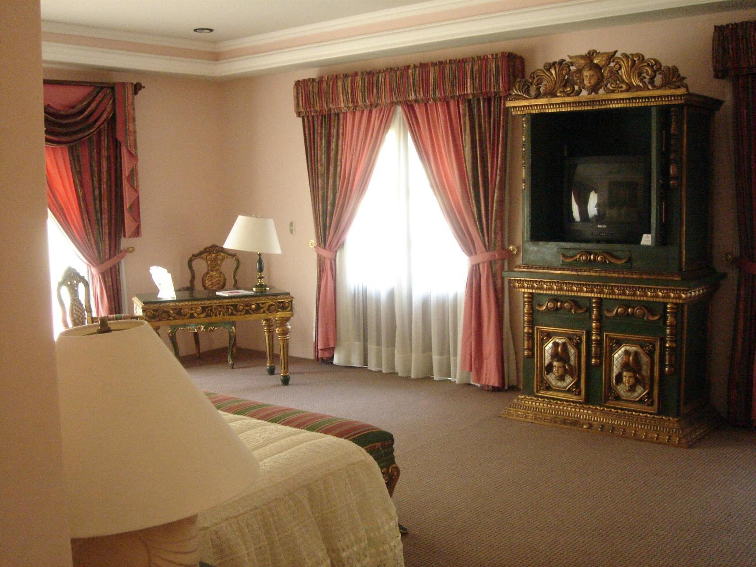 Master Suite photo 2