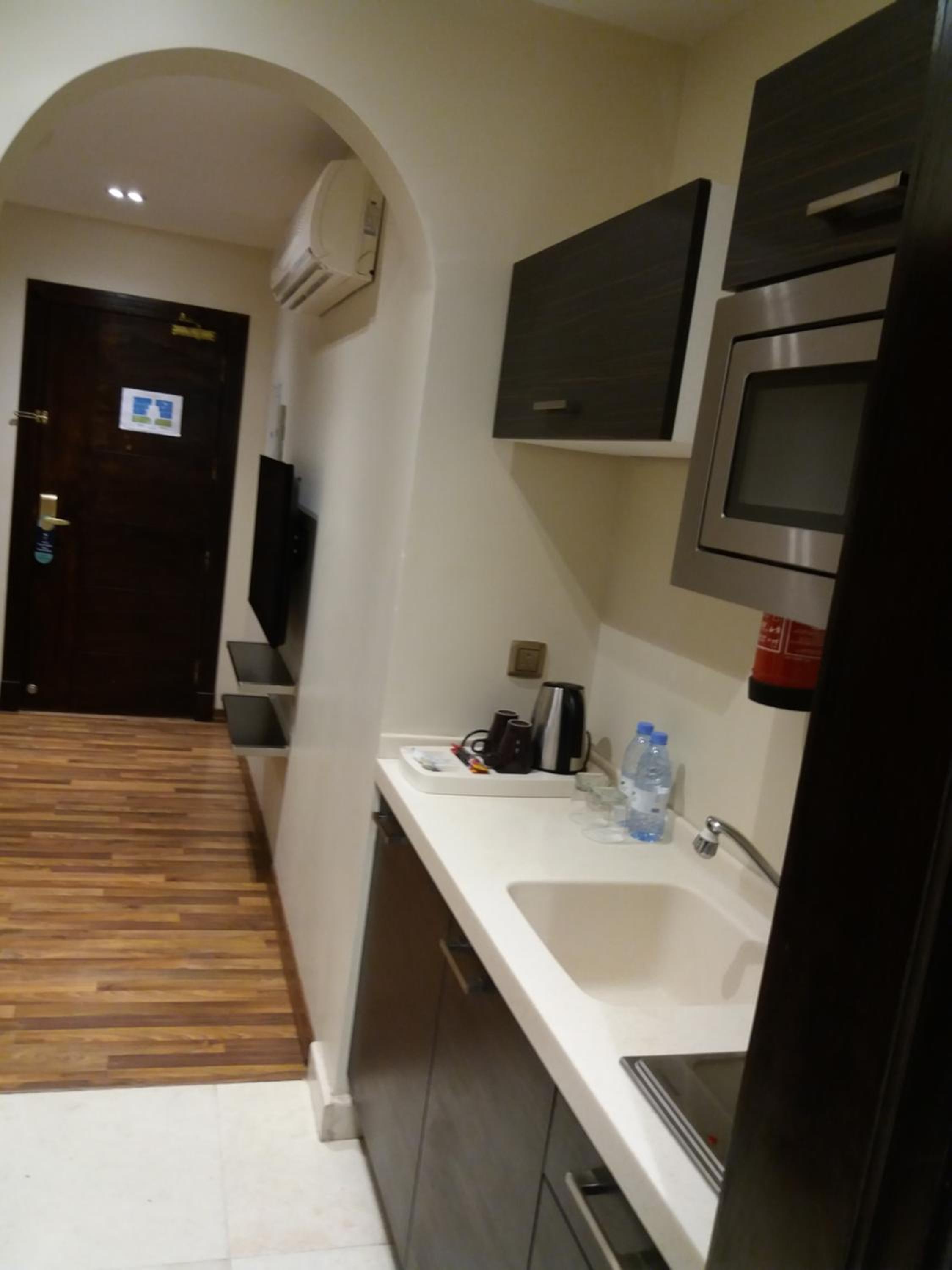 One-Bedroom Suite photo 2