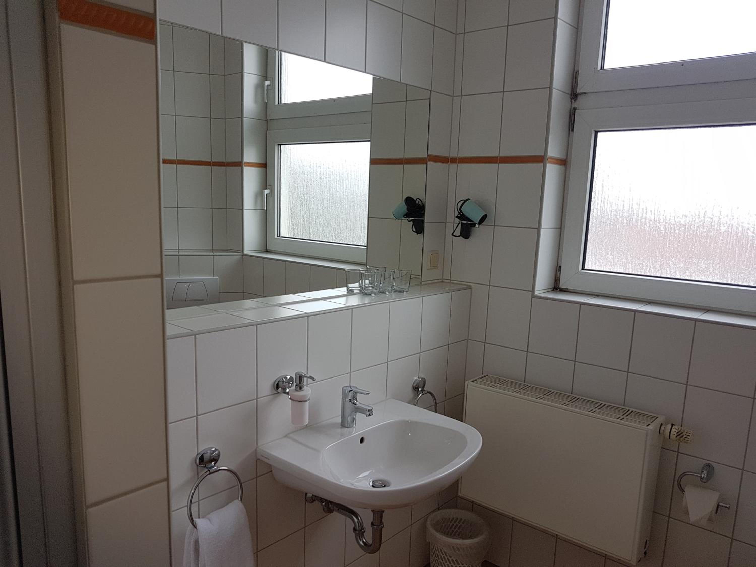 Double Room - Photo 4
