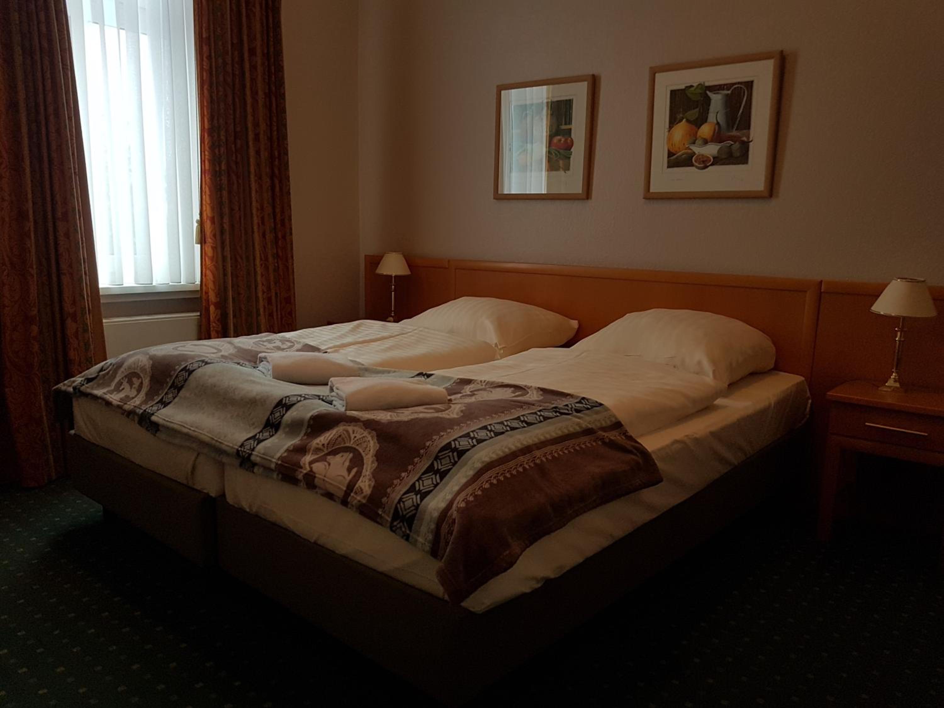 Double Room - Photo 9
