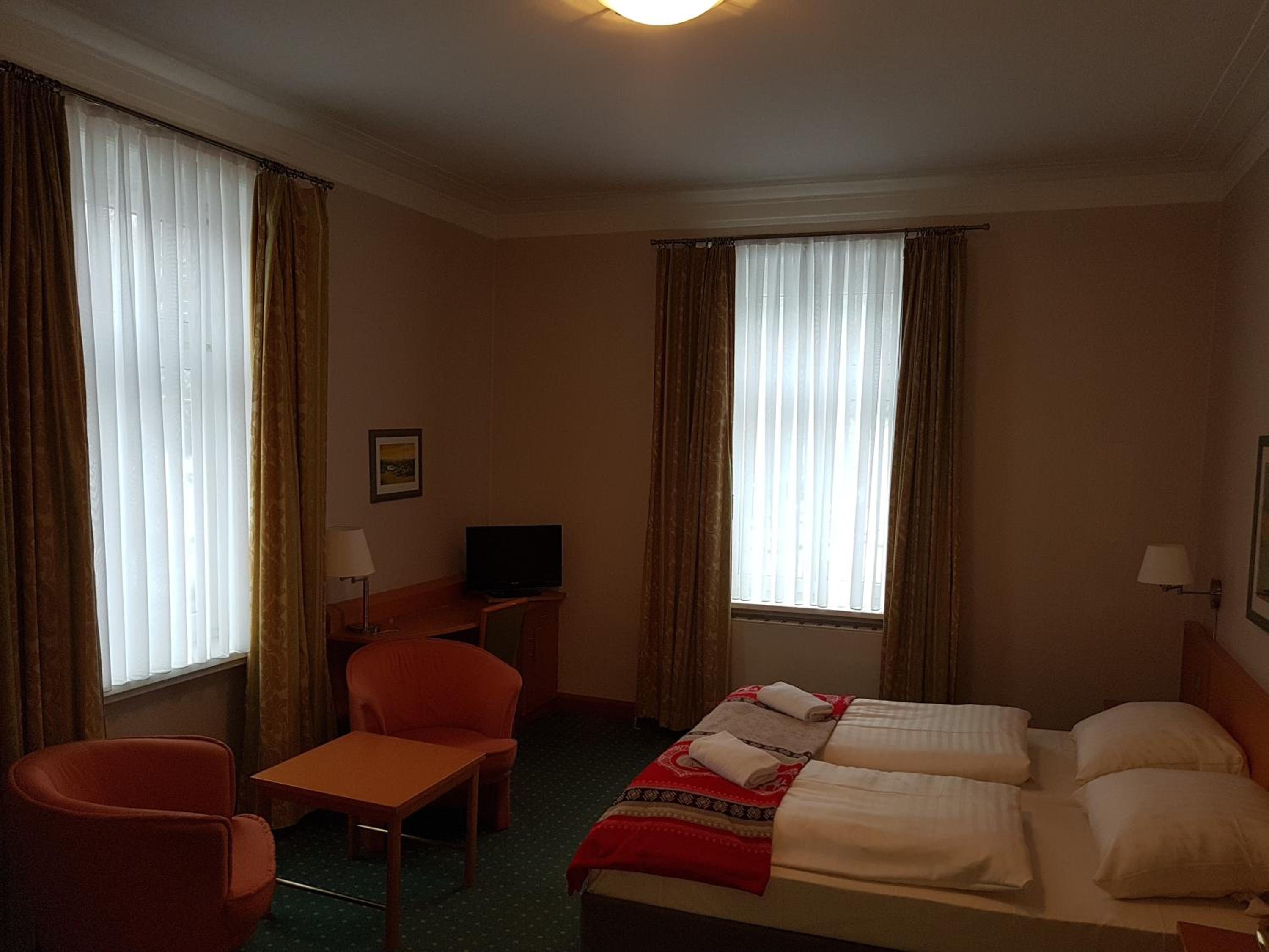 Double Room - Photo 17