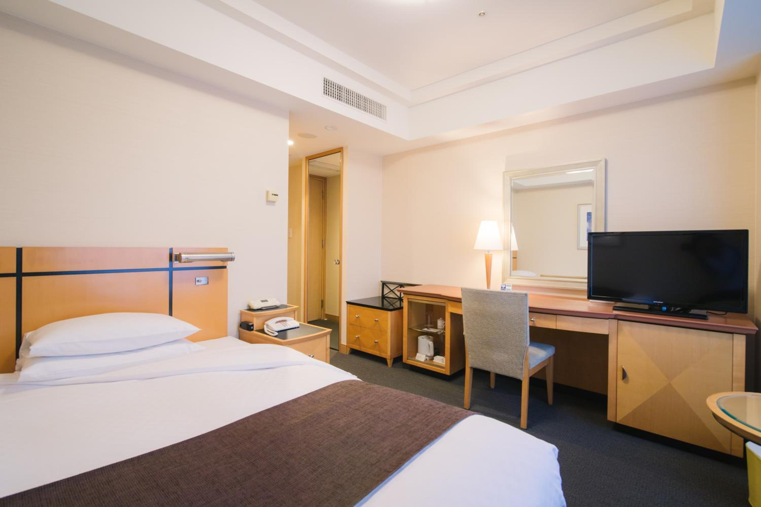 Deluxe Single Room ( 2 Adults) - Non-Smoking - Photo 4
