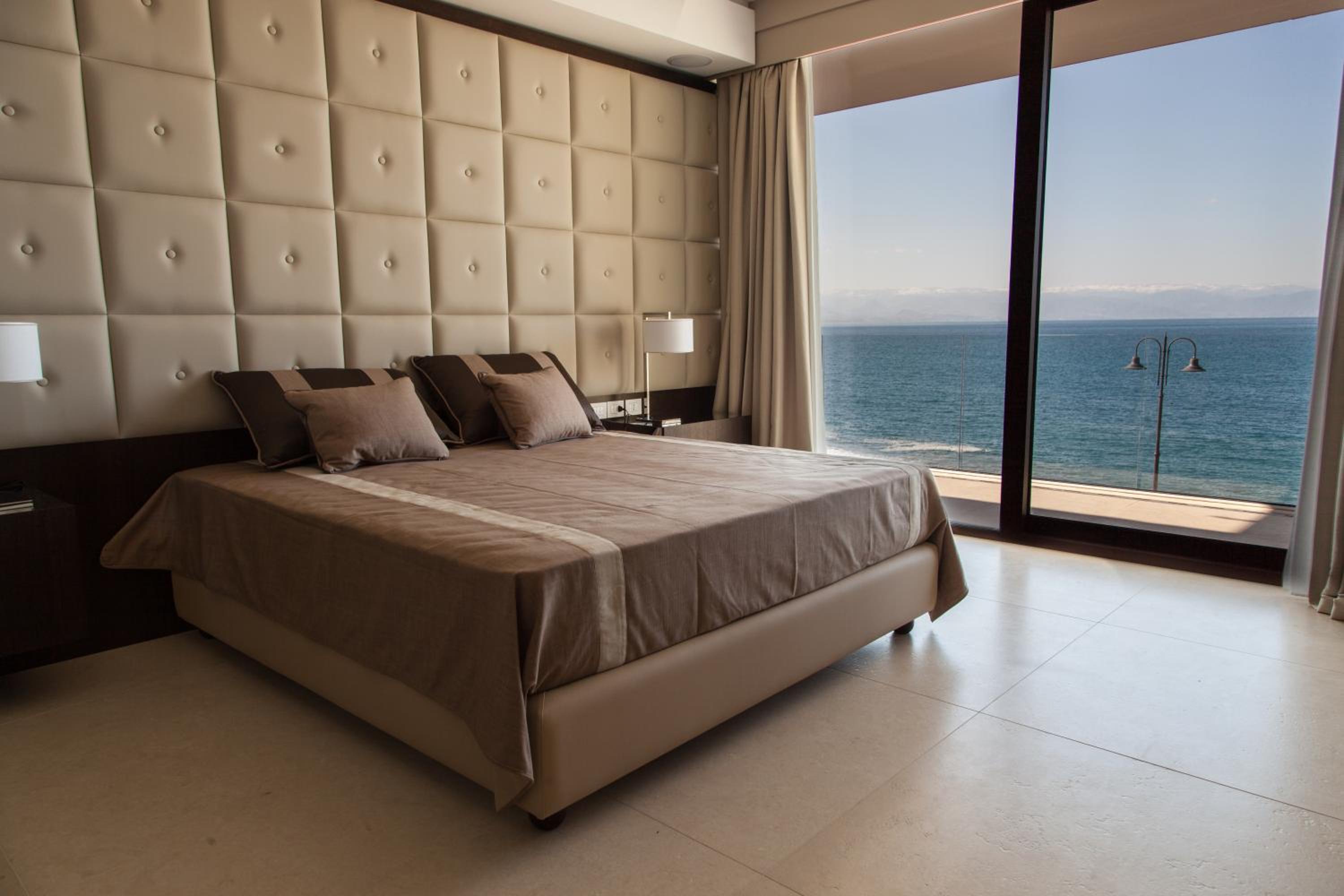 Deluxe Double Room with Sea View photo 1