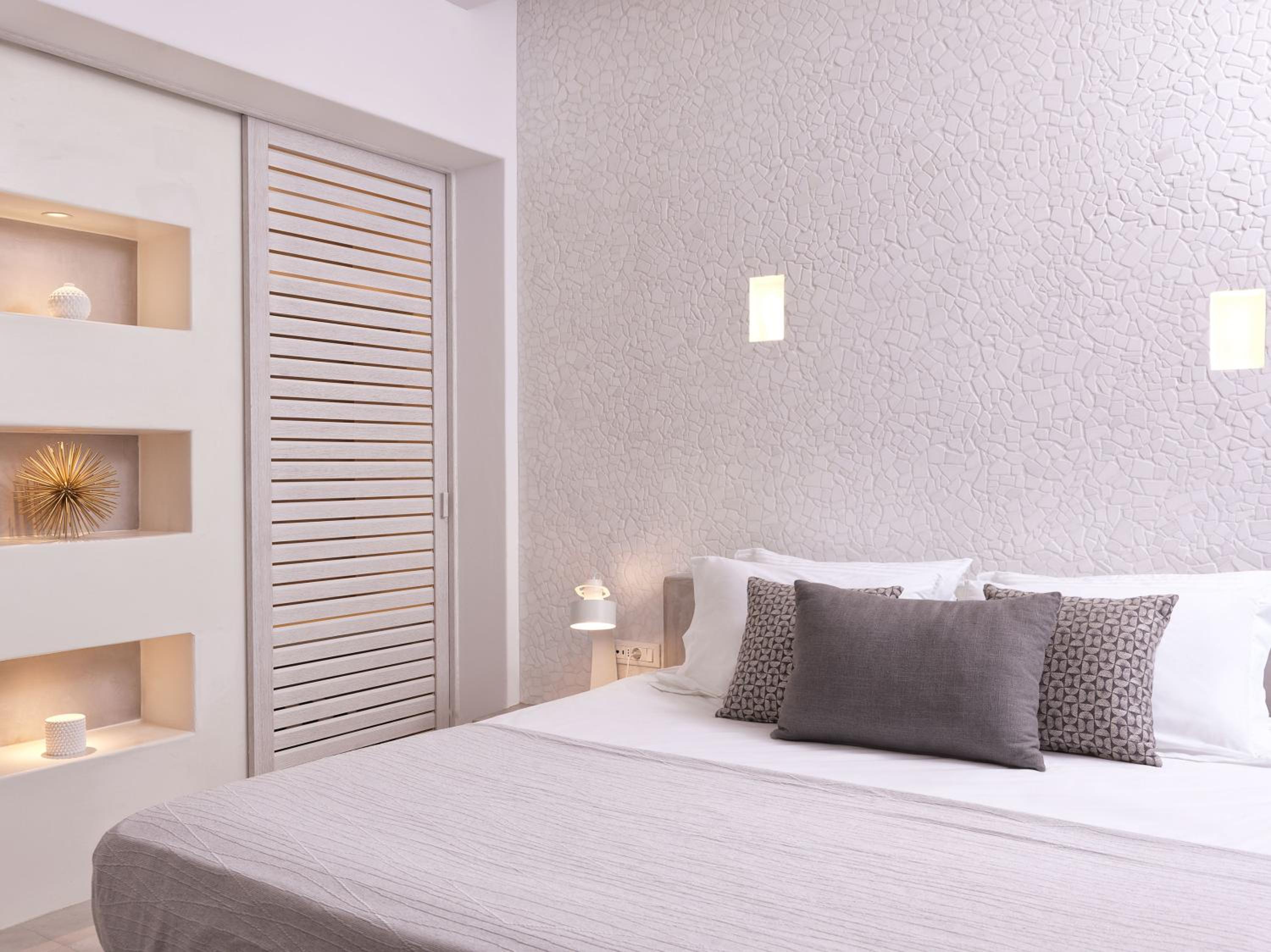 Junior Suite with Outdoor Hot Tub and Sea View