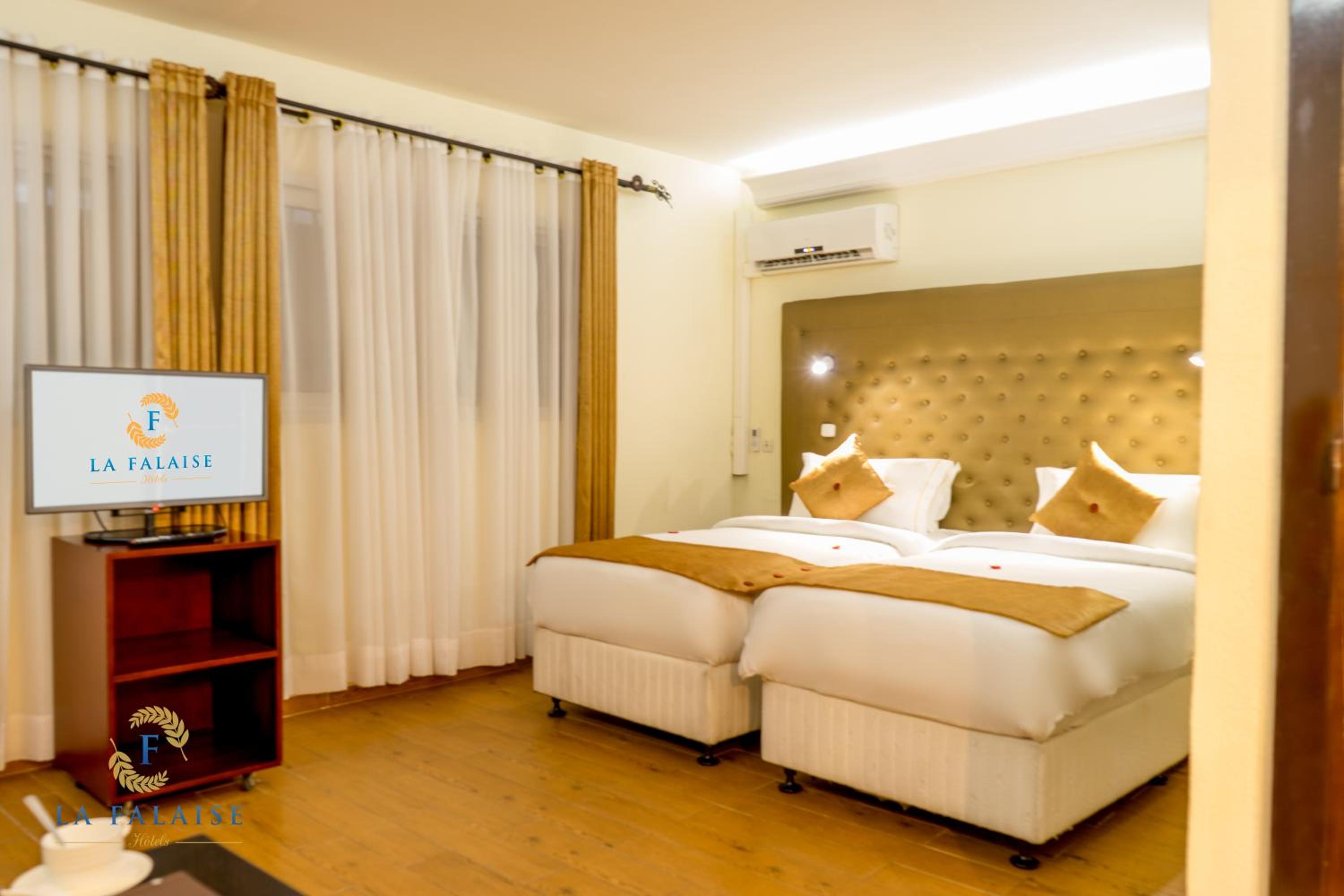 Superior Twin Room