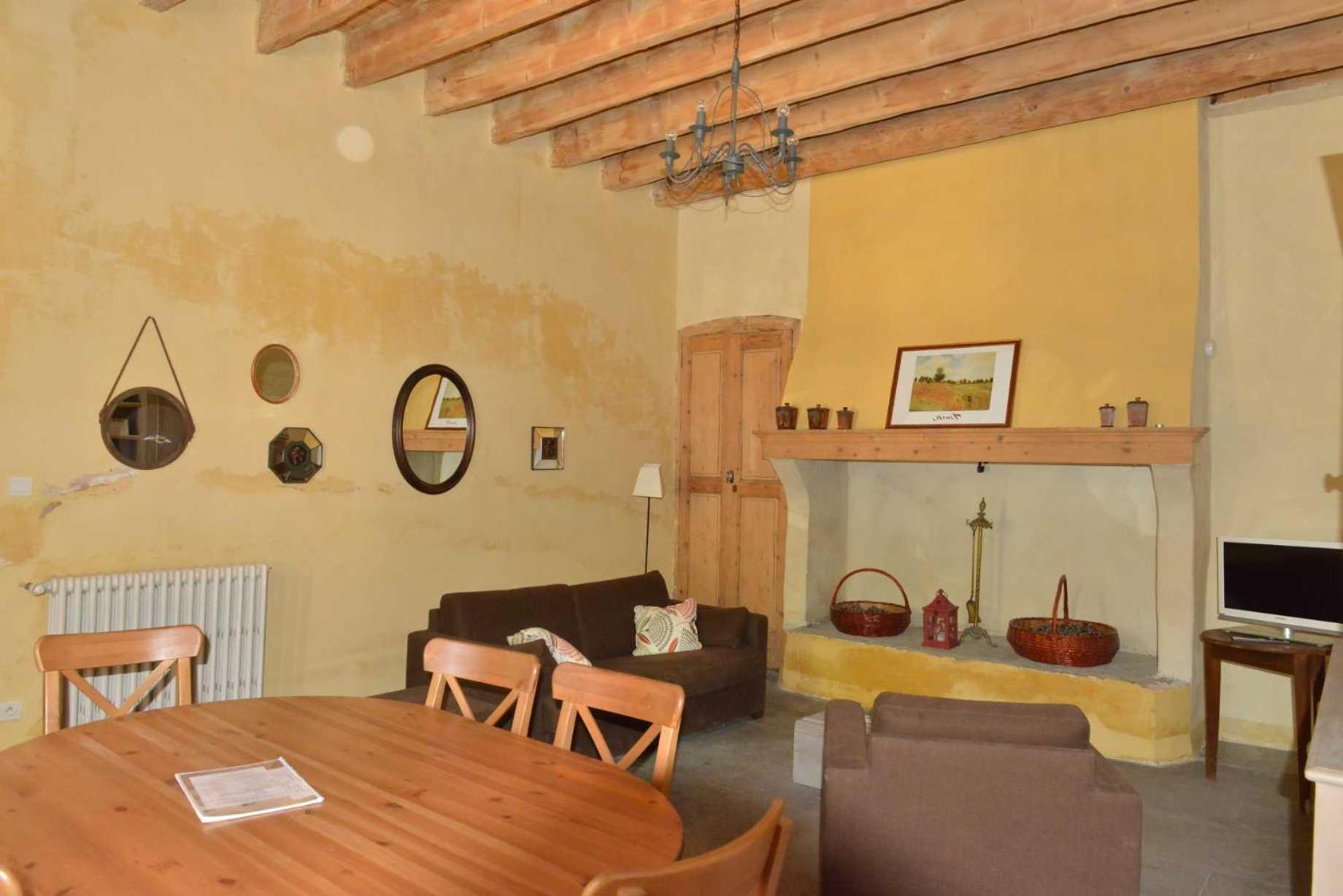 Two-Bedroom House photo 3