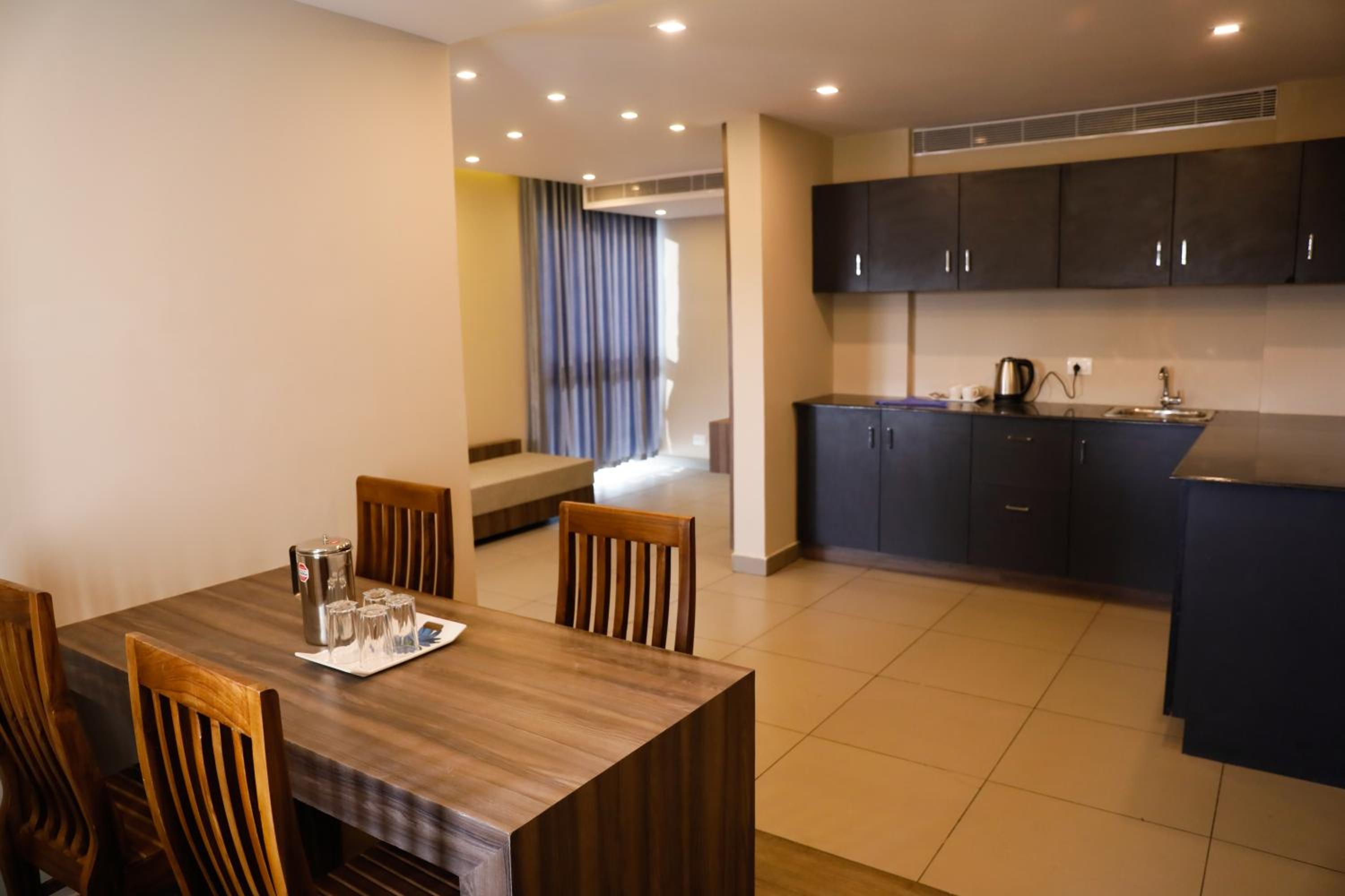 Duplex Suite - Photo 6