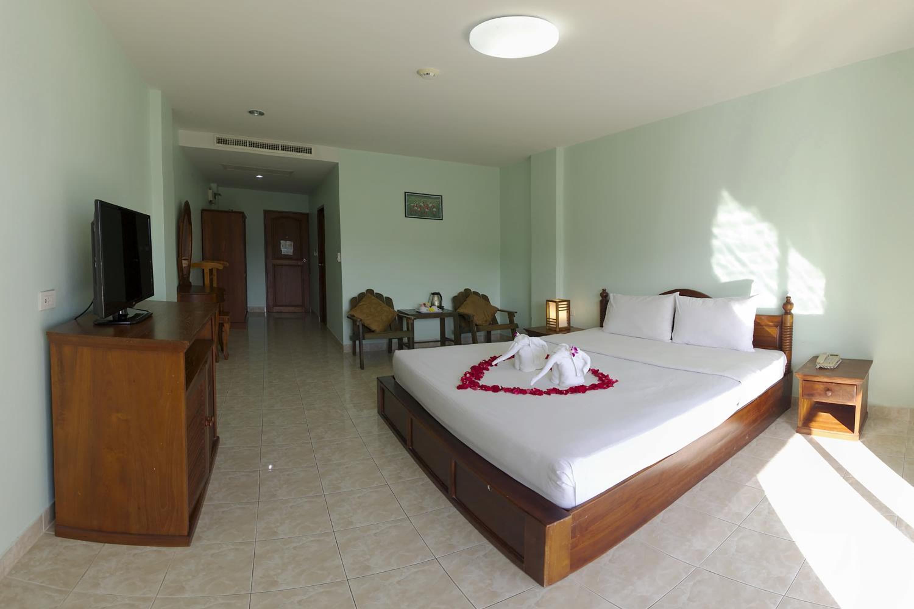 Standard Double Room - Photo 14