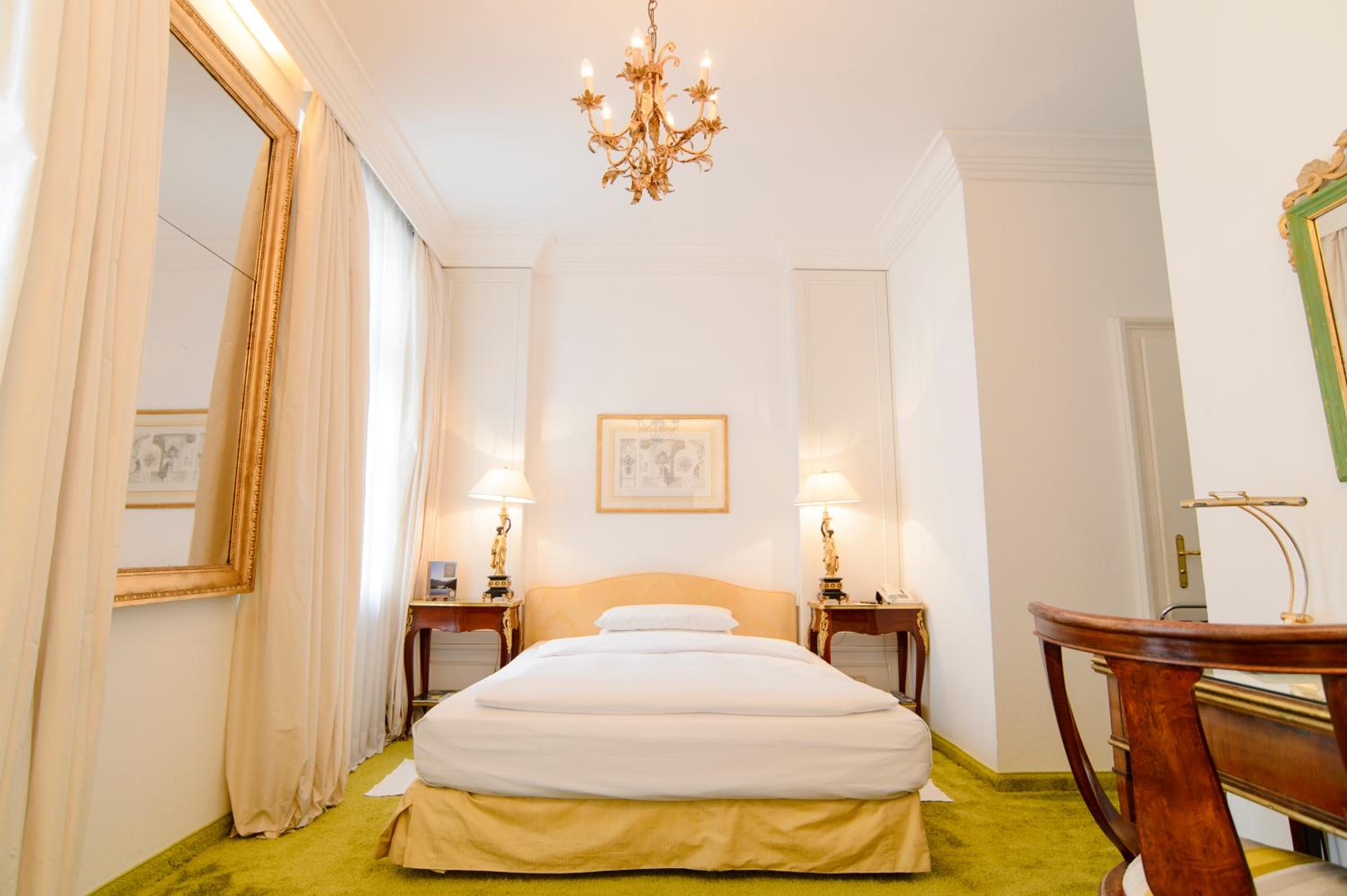 Superior Double or Twin Room photo 2