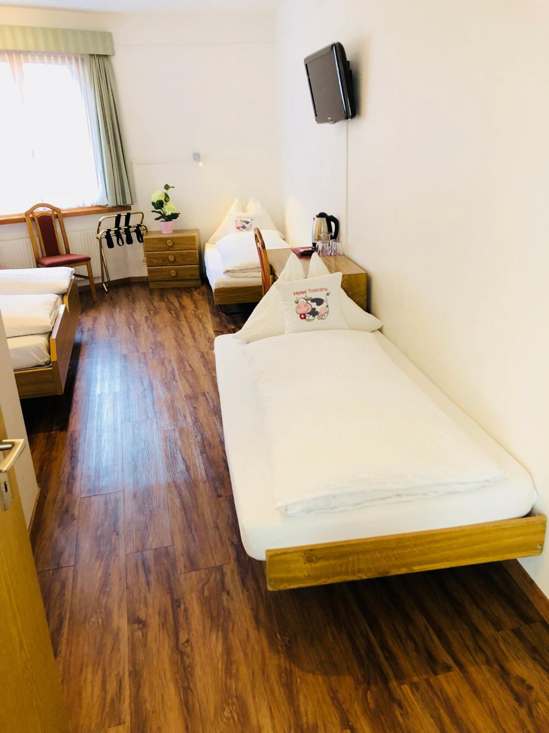 Quadruple Room - Photo 9