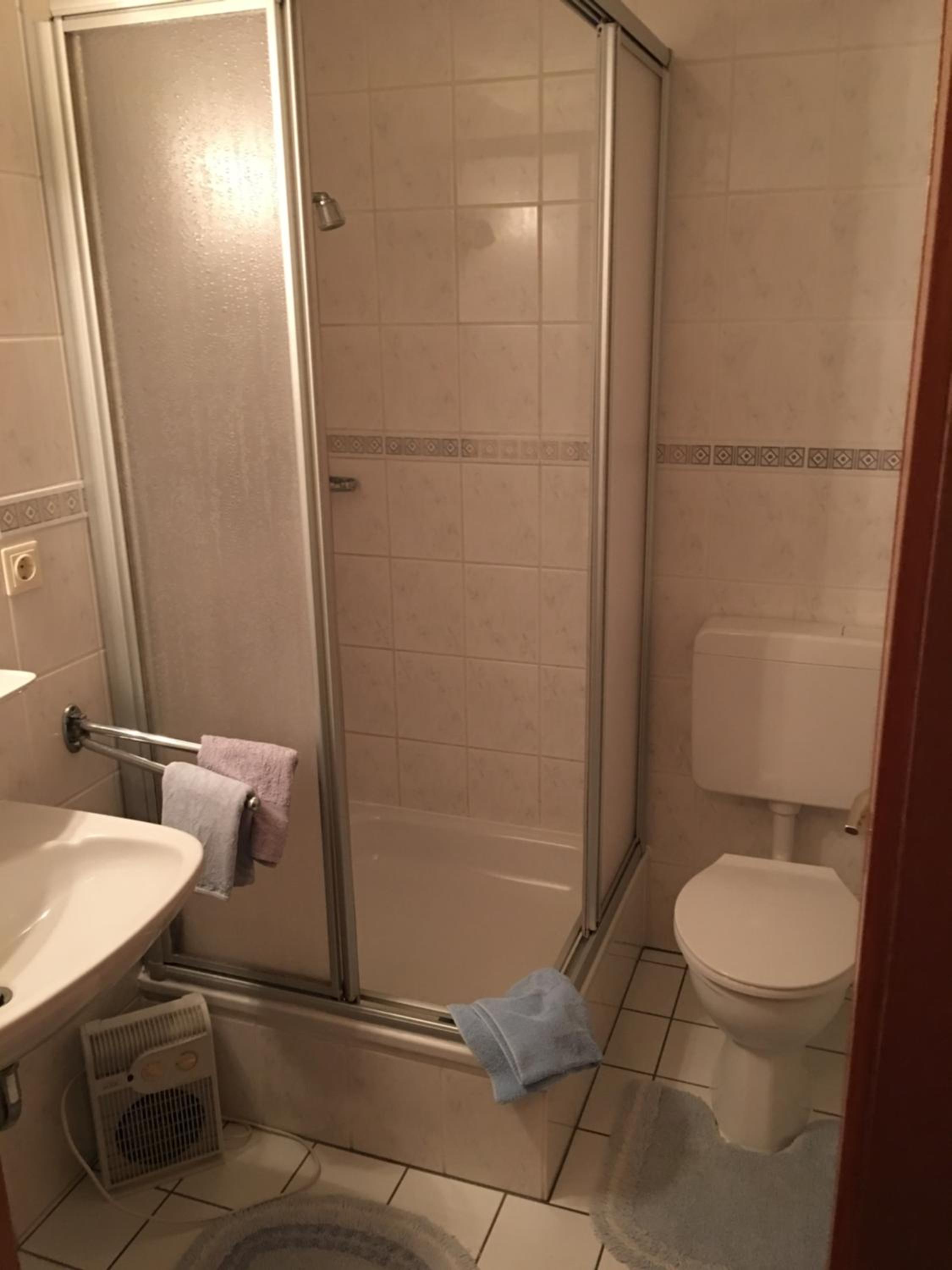 Double Room with Private Bathroom photo 3