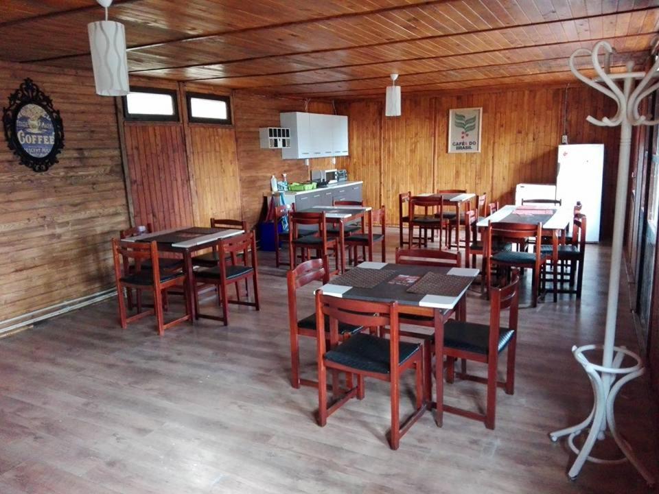 One-Bedroom Chalet - Photo 3