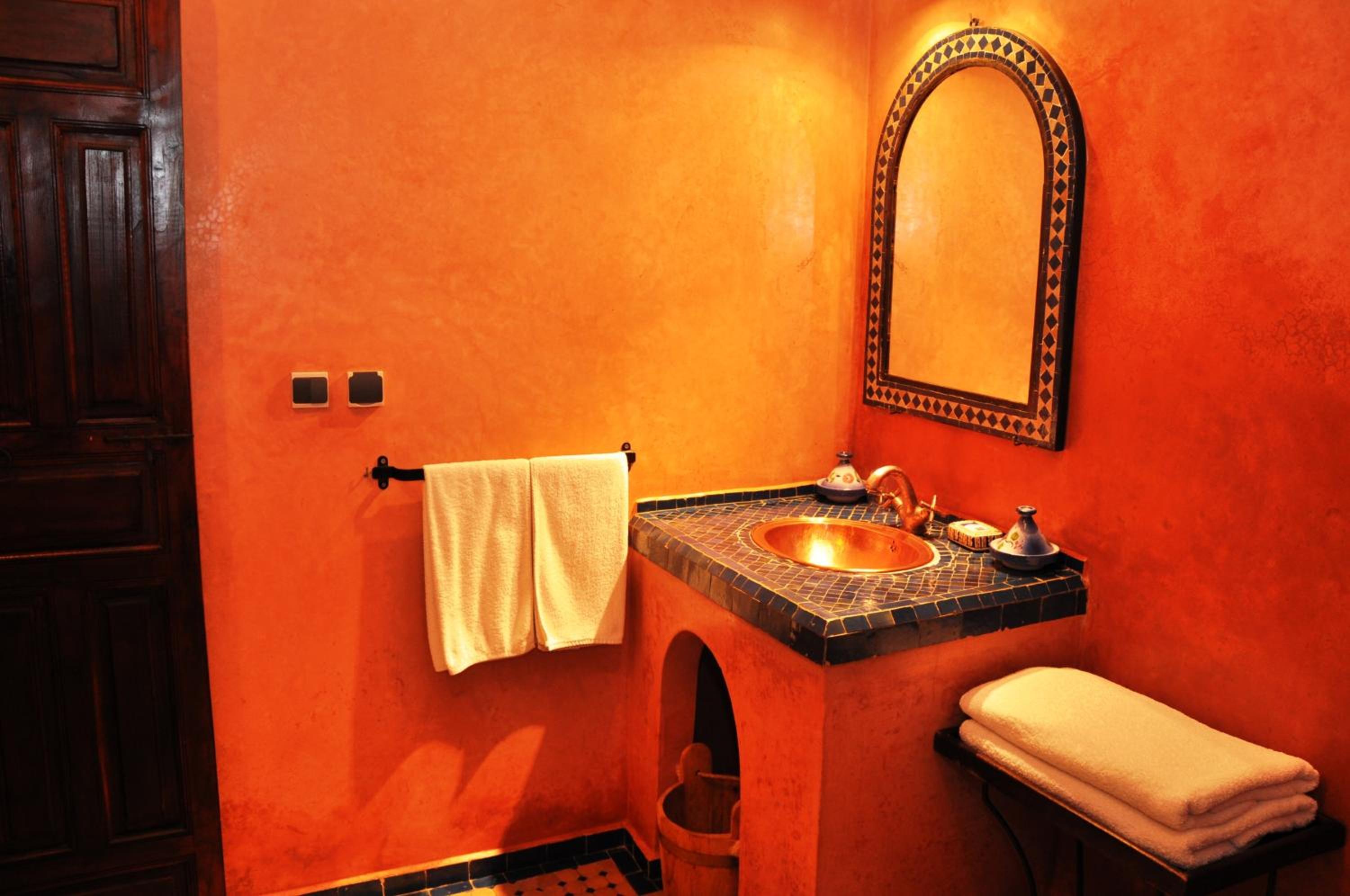 One-Bedroom Suite - Photo 6