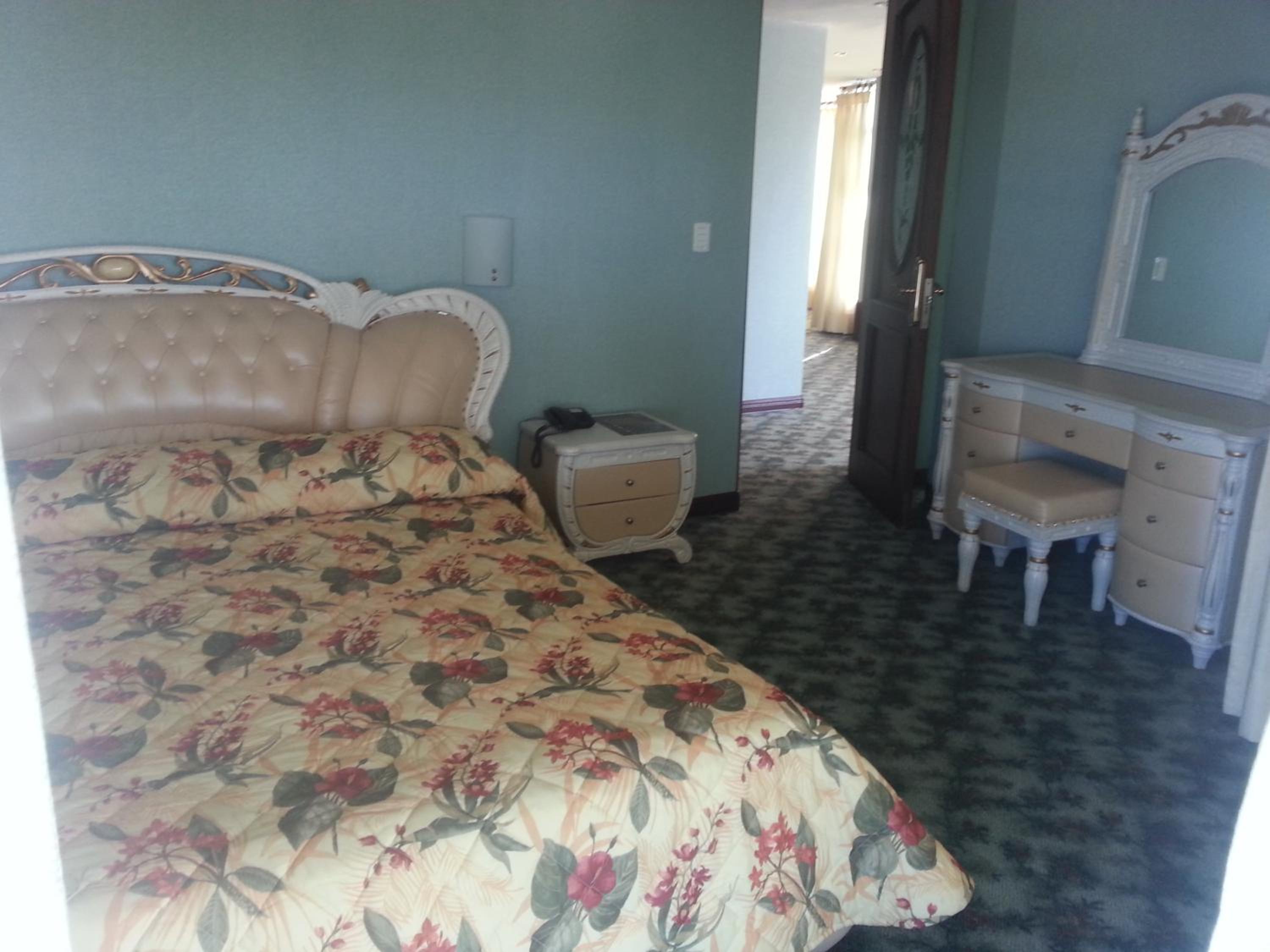 Luxury Suite