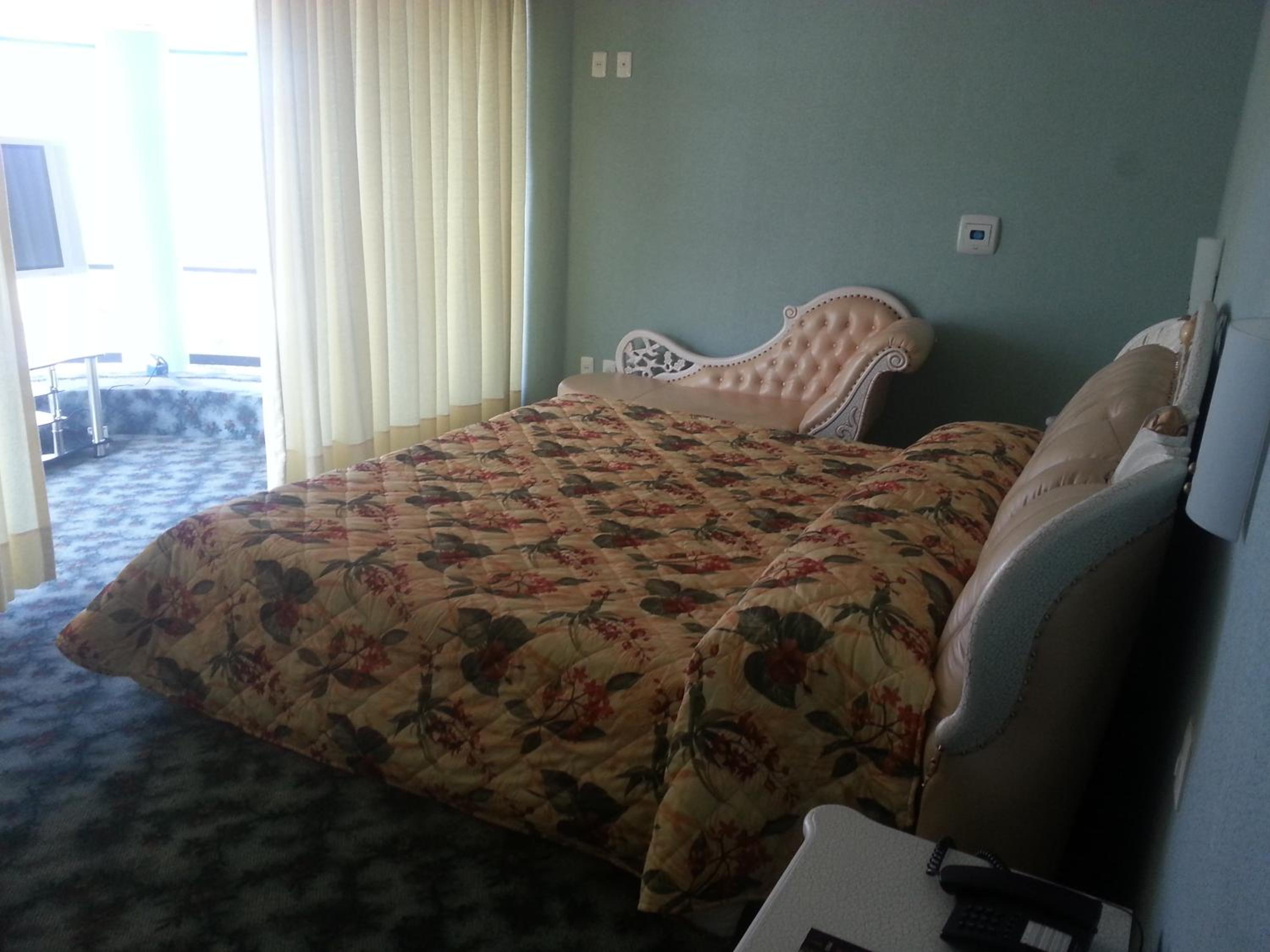 Luxury Suite photo 2