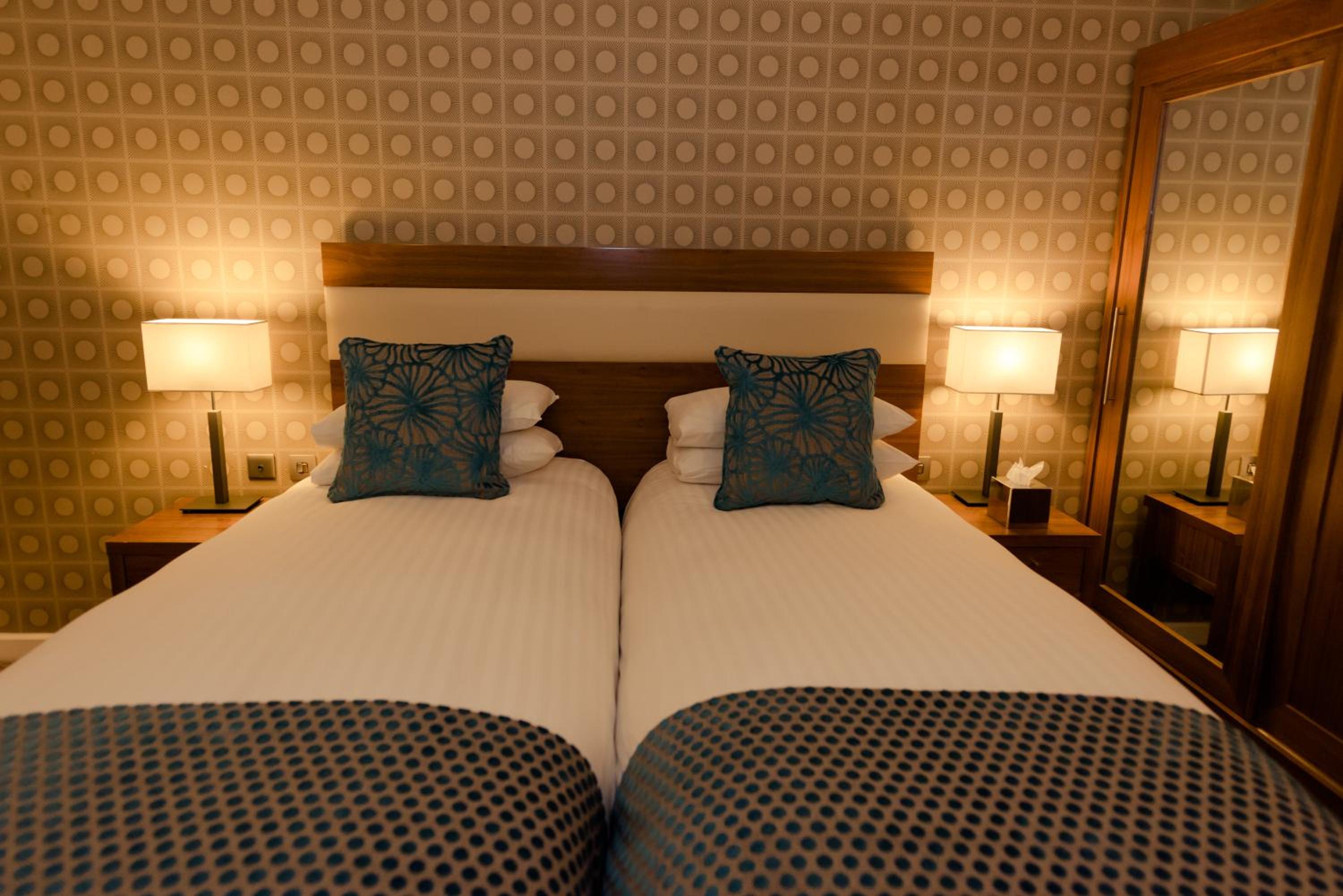 Twin Room - Photo 1