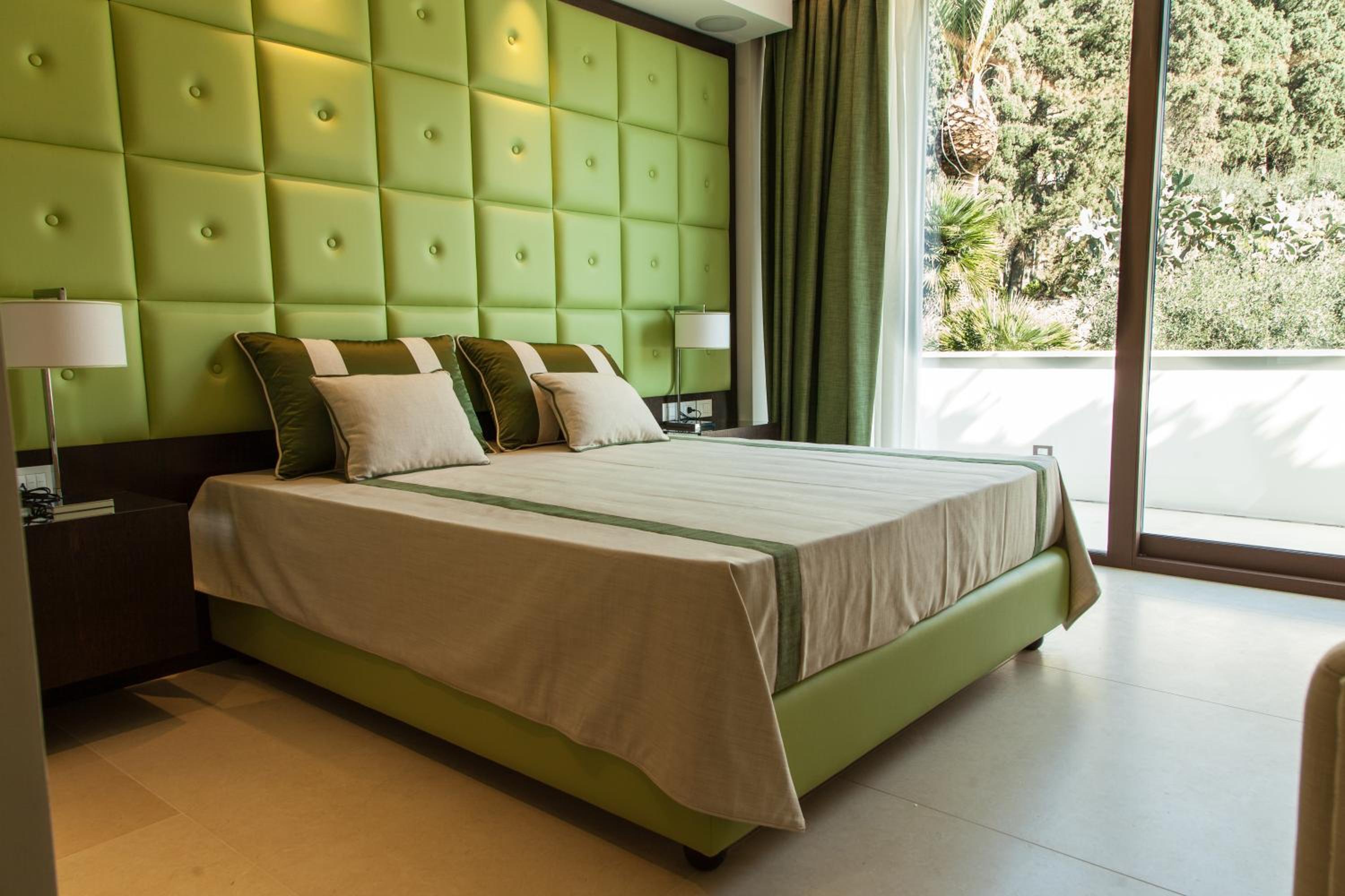 Deluxe Charme Double Room with Hot Tub and Garden View photo 1