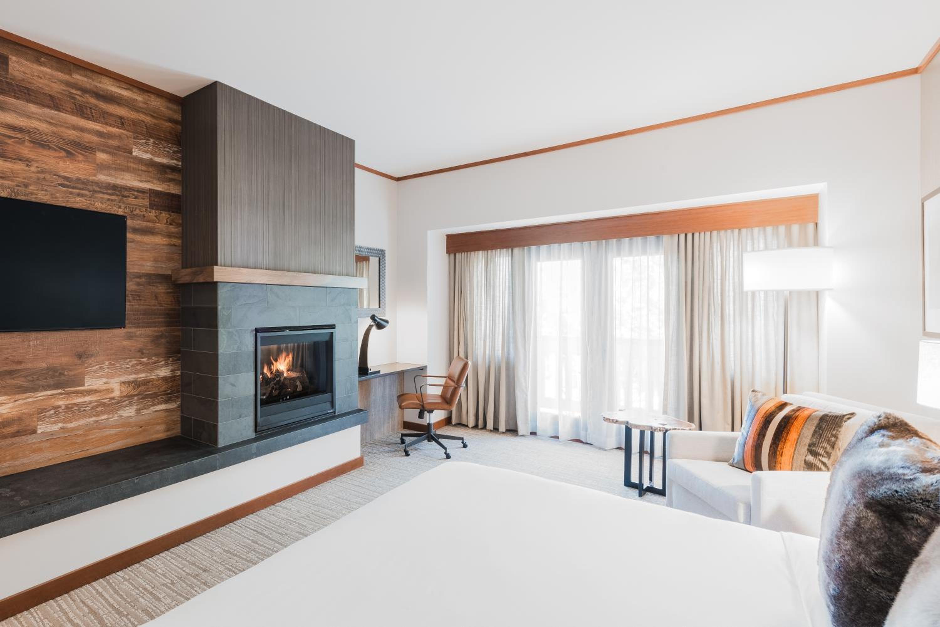 Queen Room with Patio