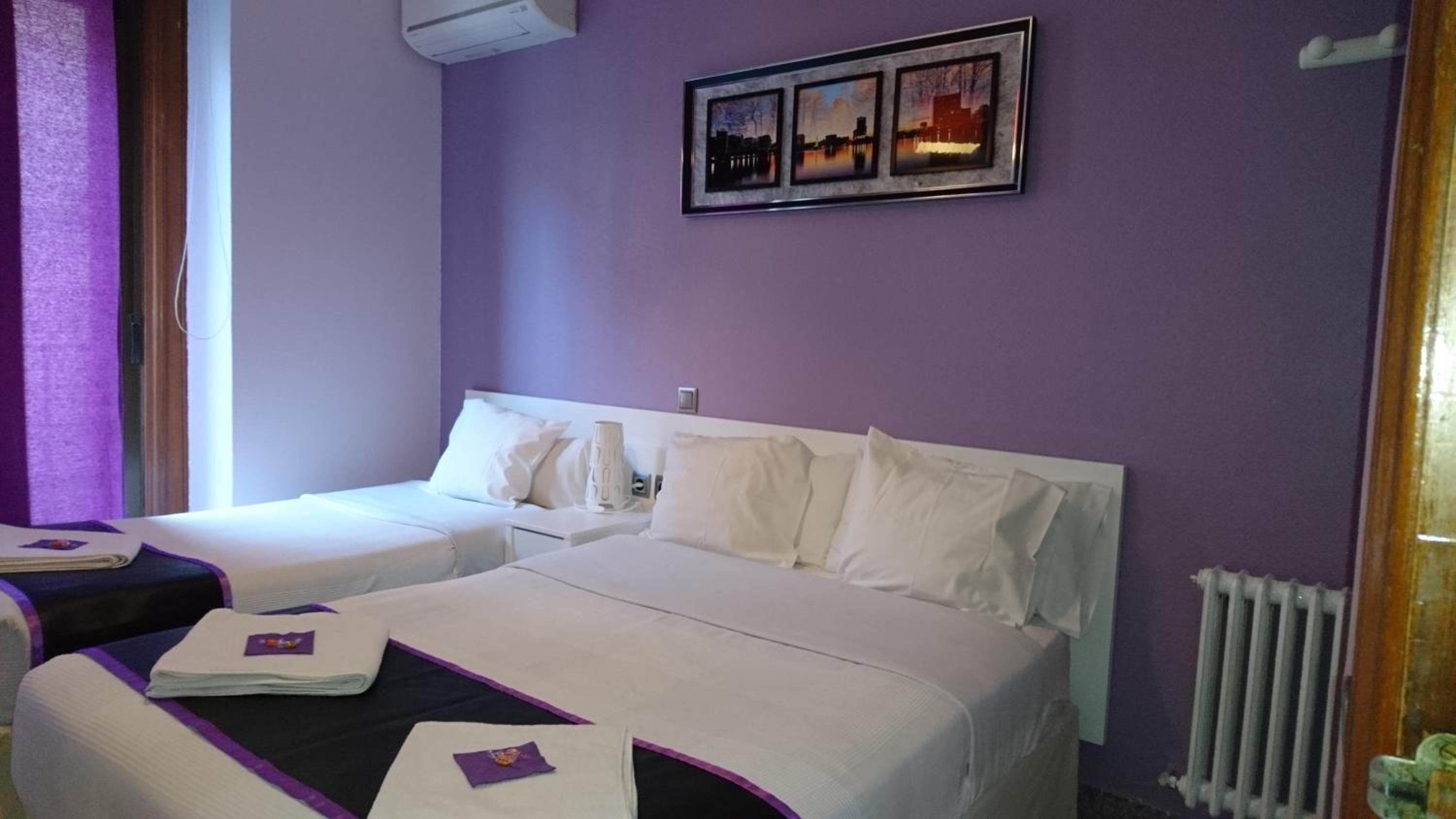 Basic Triple Room photo 2
