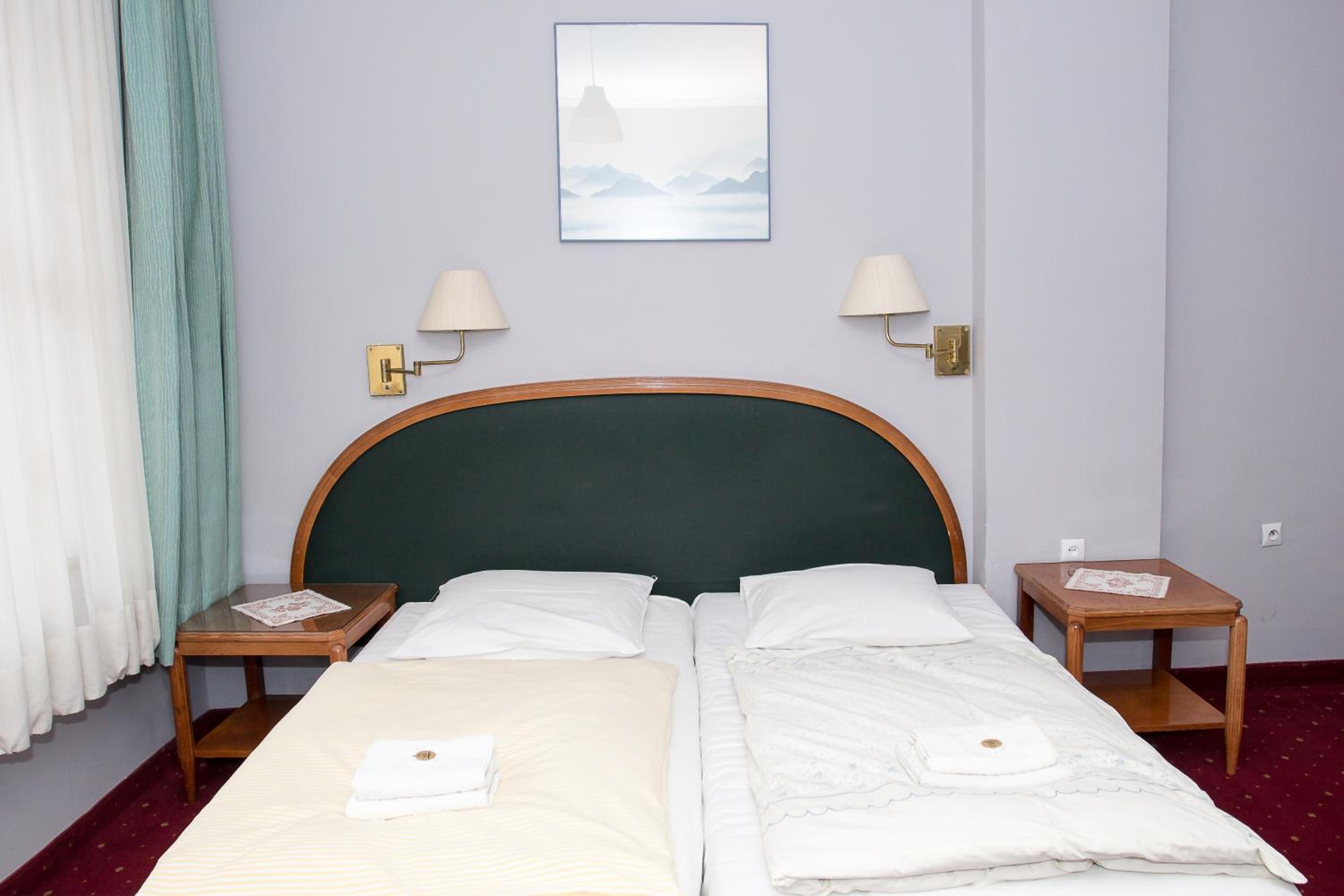 Double Room - Photo 1