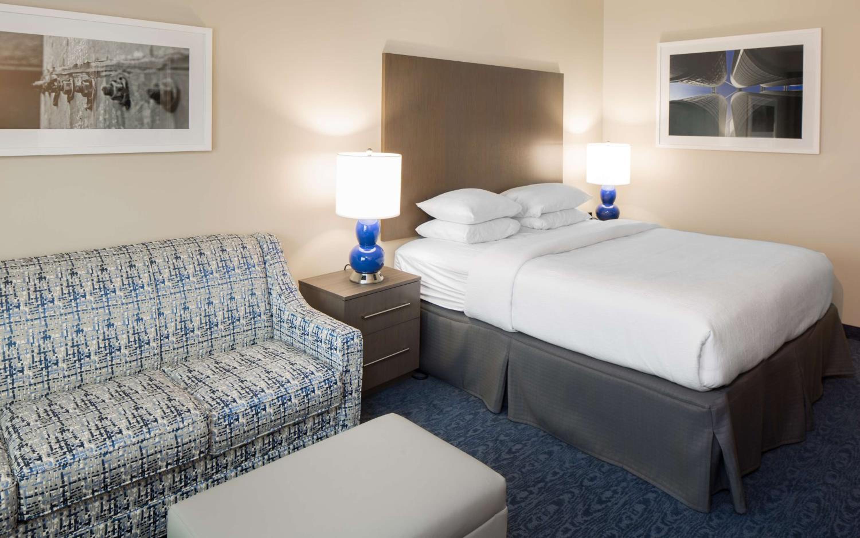King Room with Sofa Bed - Hearing Access