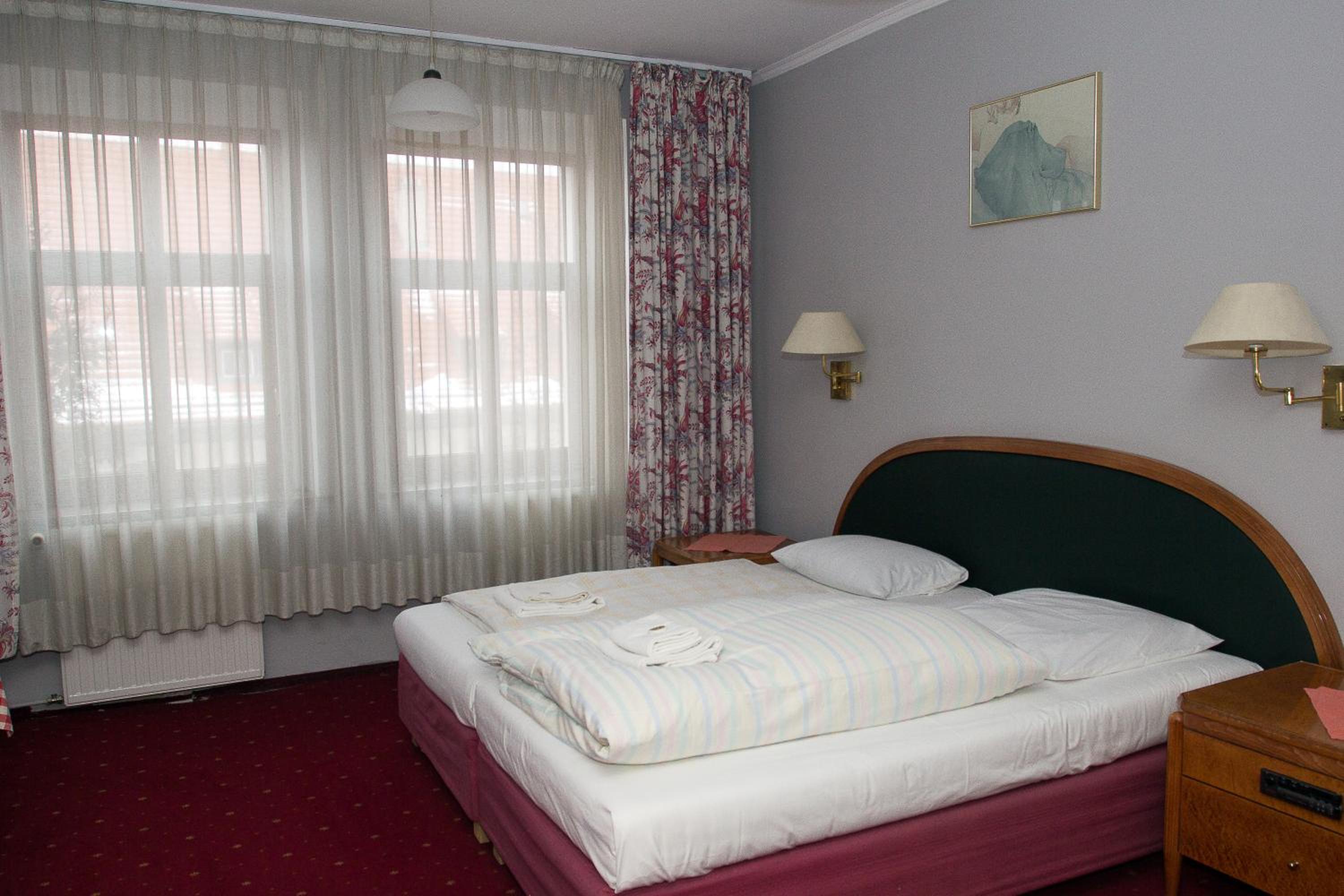 Double Room - Photo 11