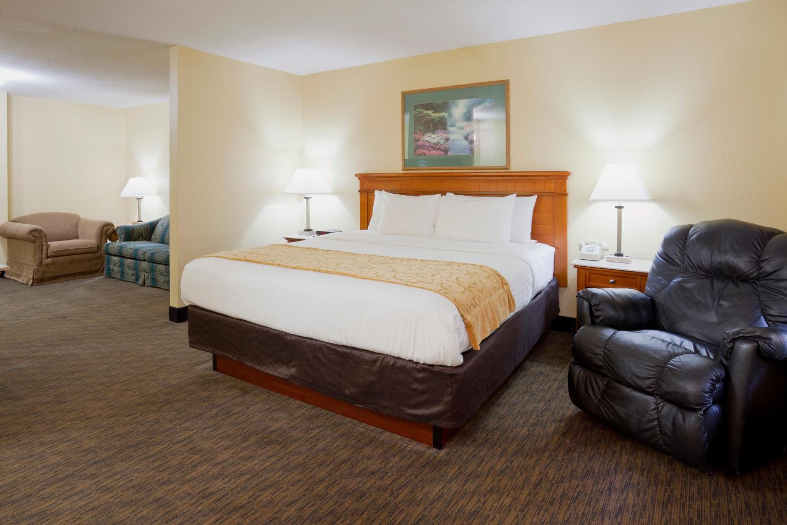 King Room with Spa Bath