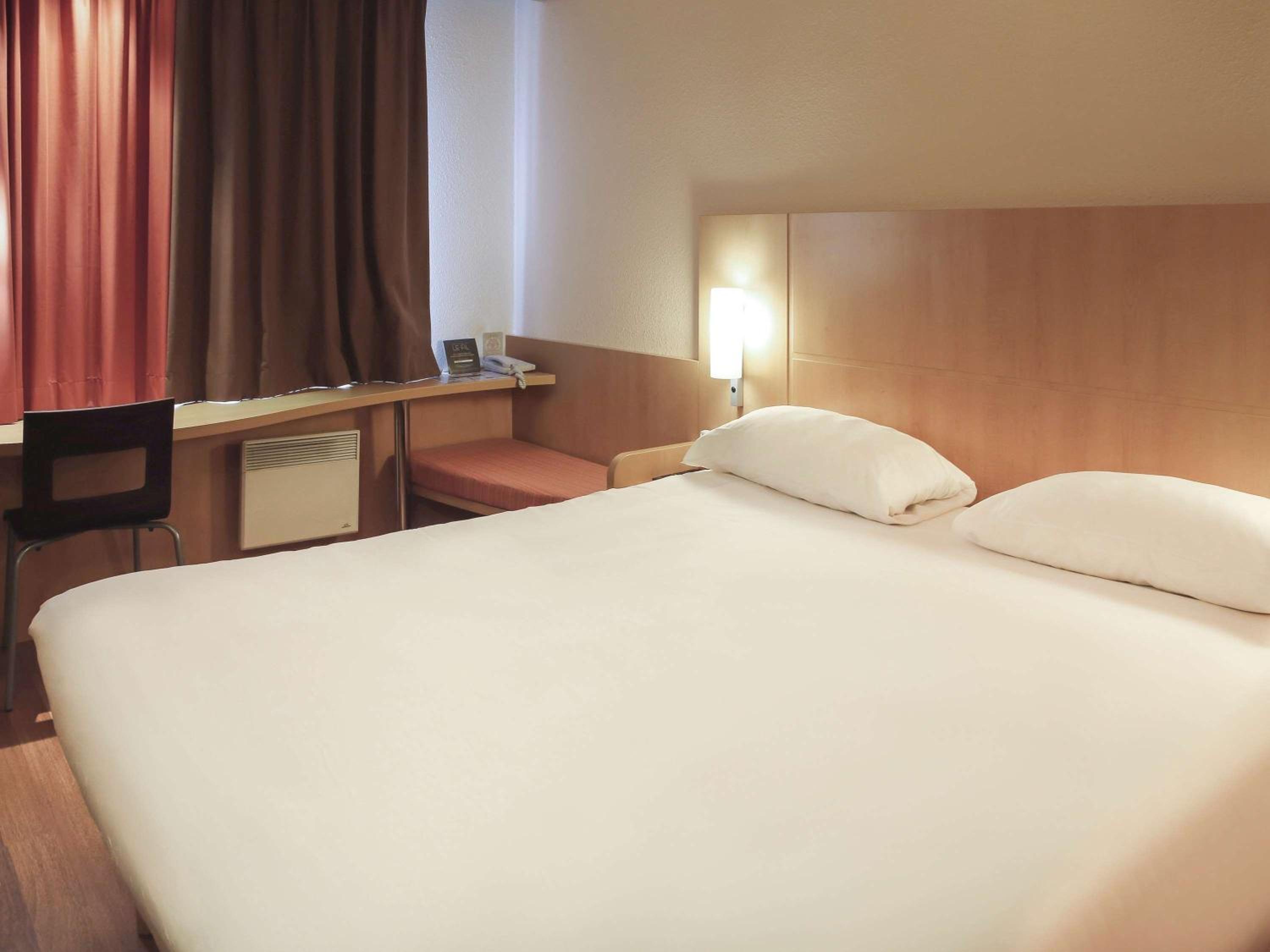 Standard Room with 1 Double Bed - Photo 2