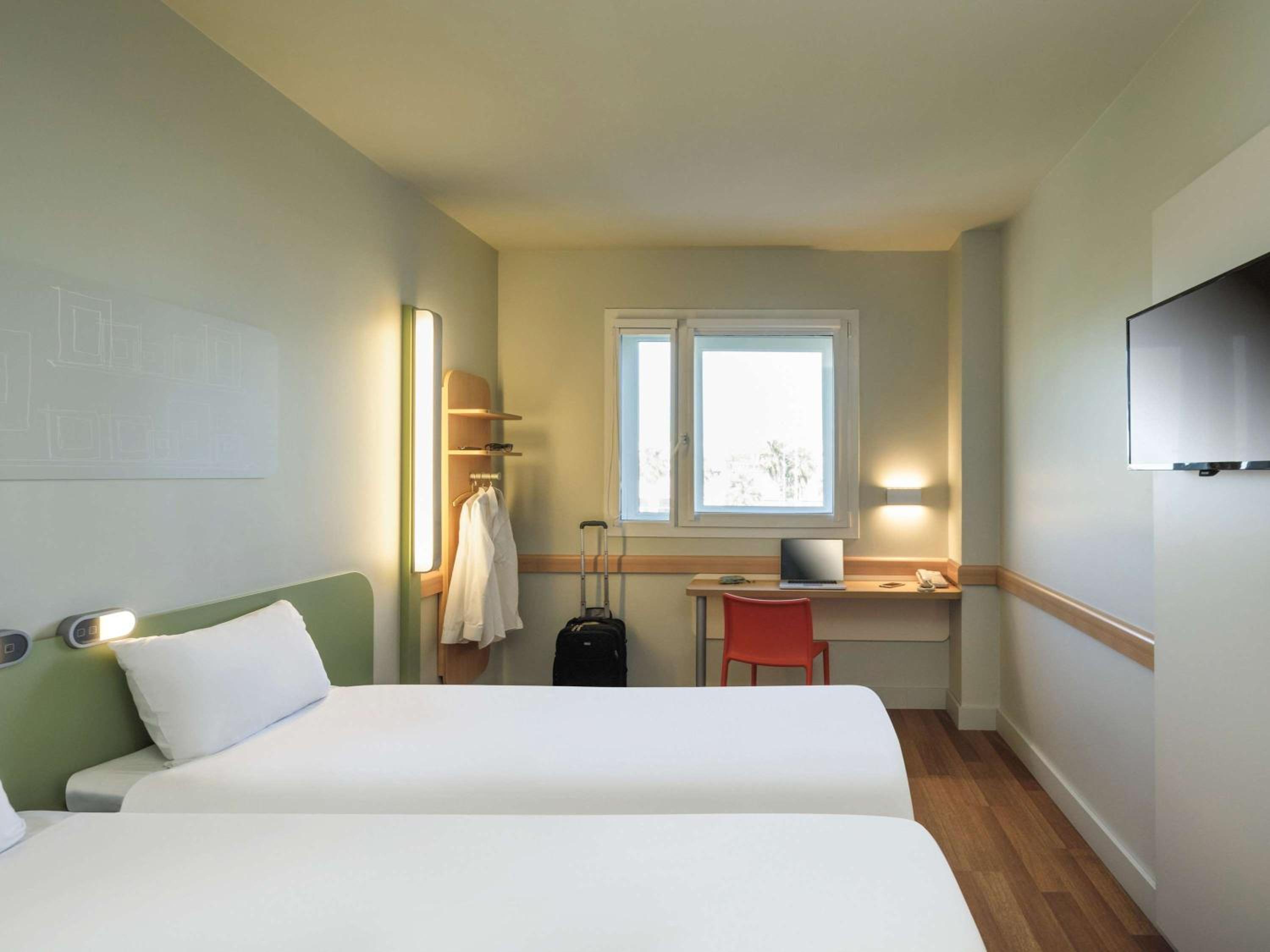 Twin Room - Photo 4