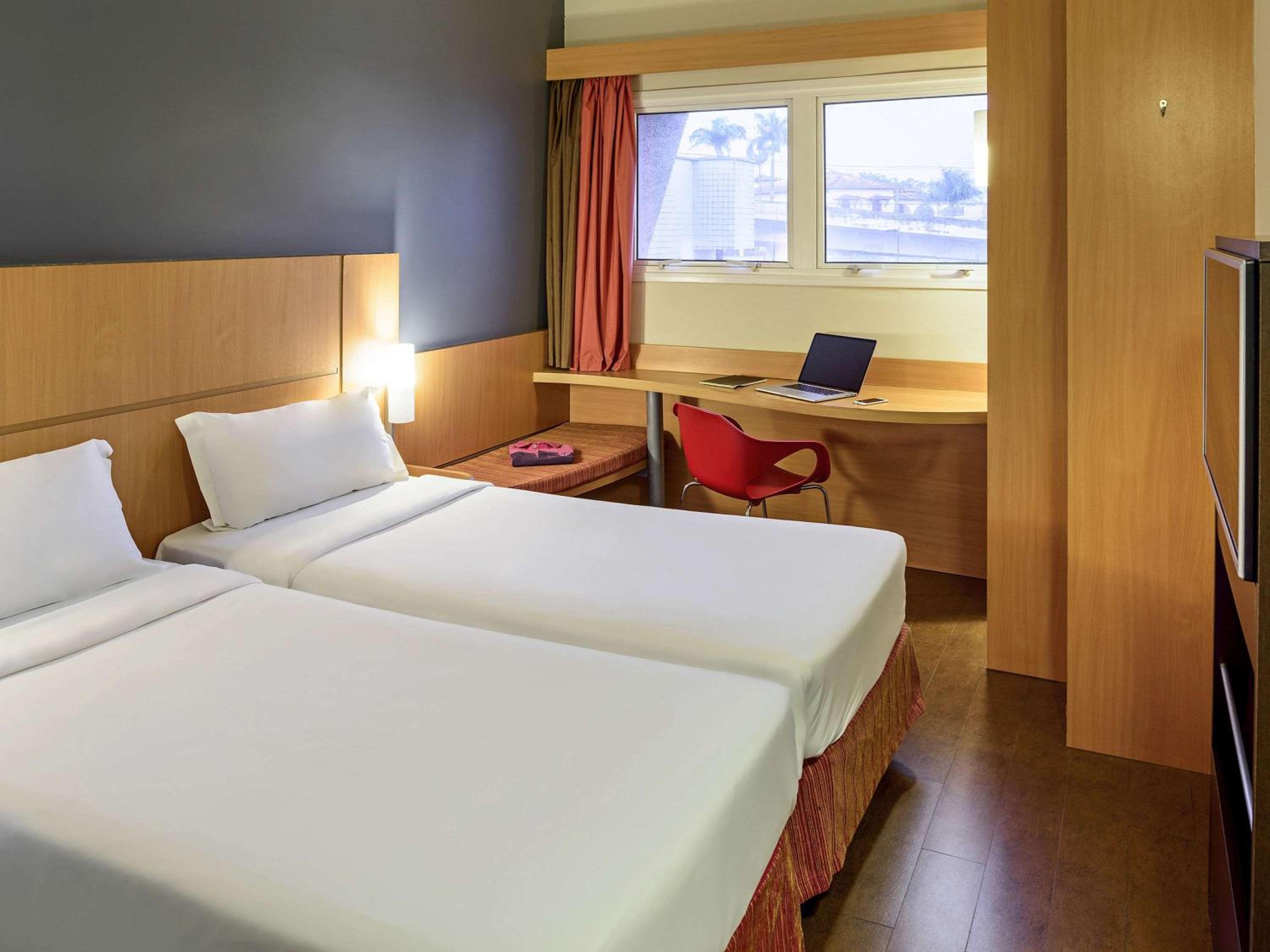 Standard Room with Two Single Beds photo 2